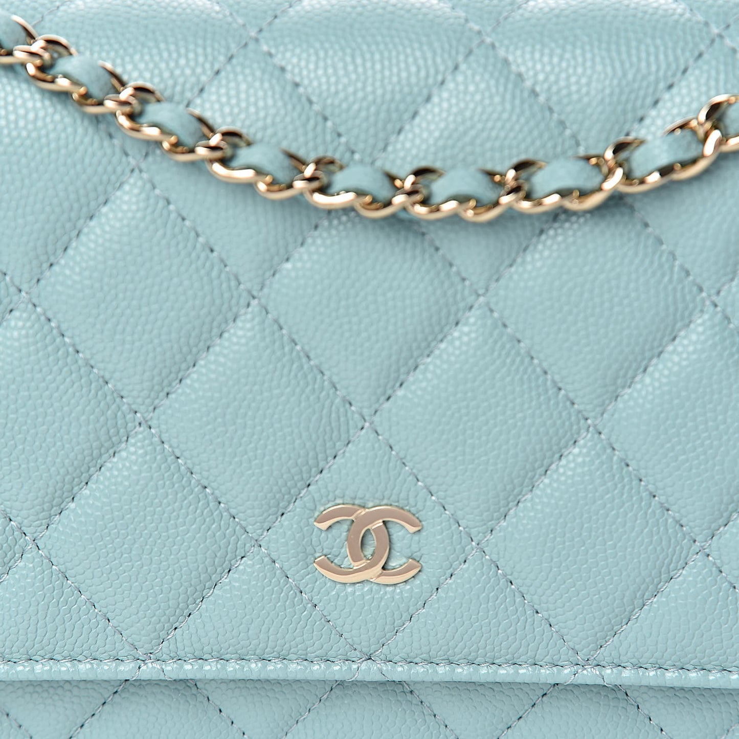 Caviar Quilted Wallet On Chain WOC Light Blue
