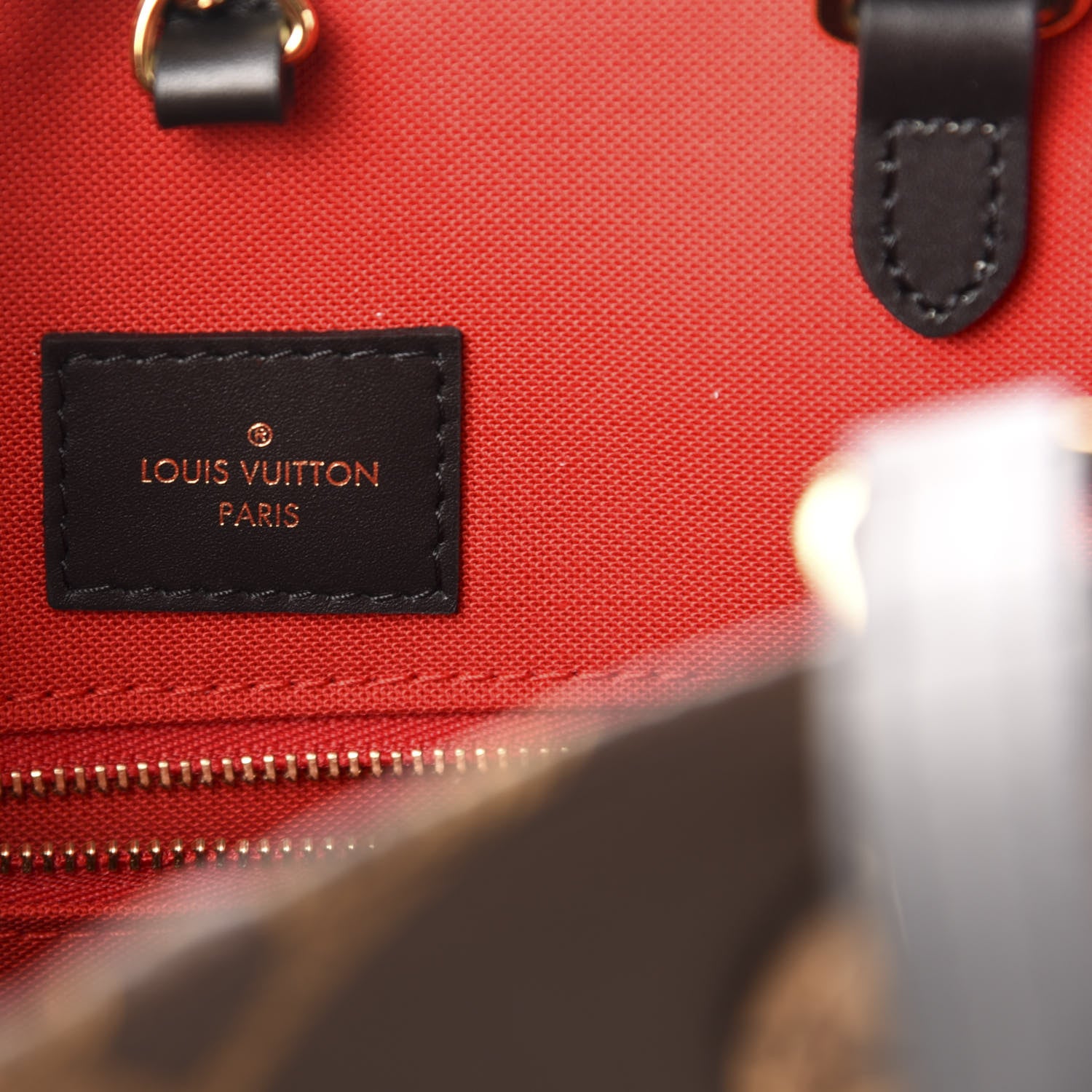 Louis Vuitton Reverse Monogram Giant Onthego MM 7 of 11