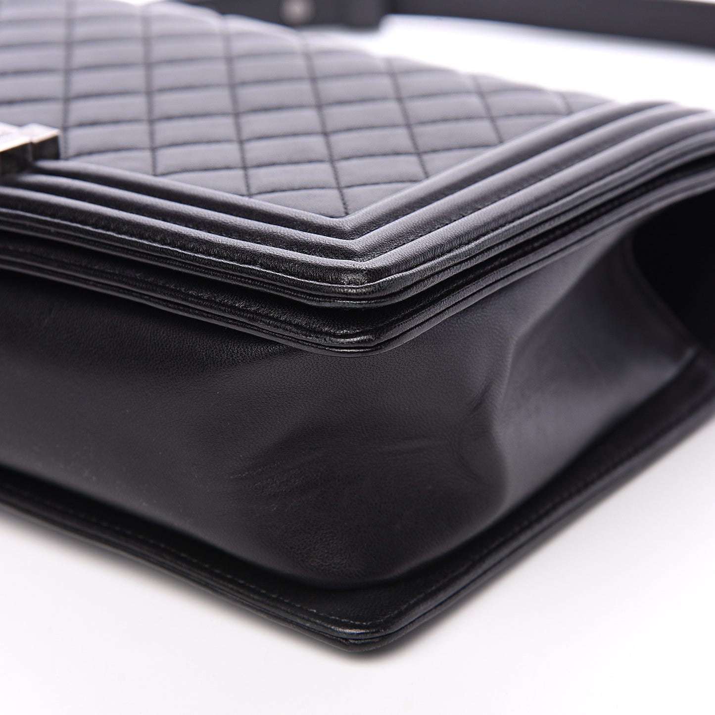 Lambskin Quilted New Medium Boy Flap Black