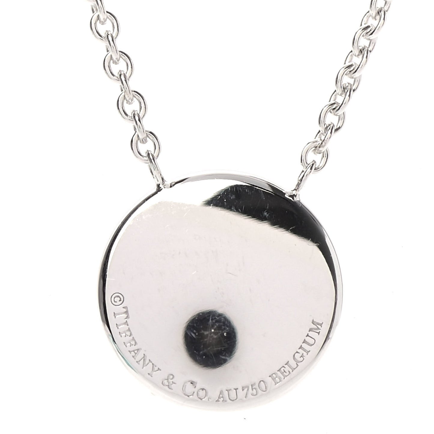18K White Gold Diamond Metro Round Pendant Necklace