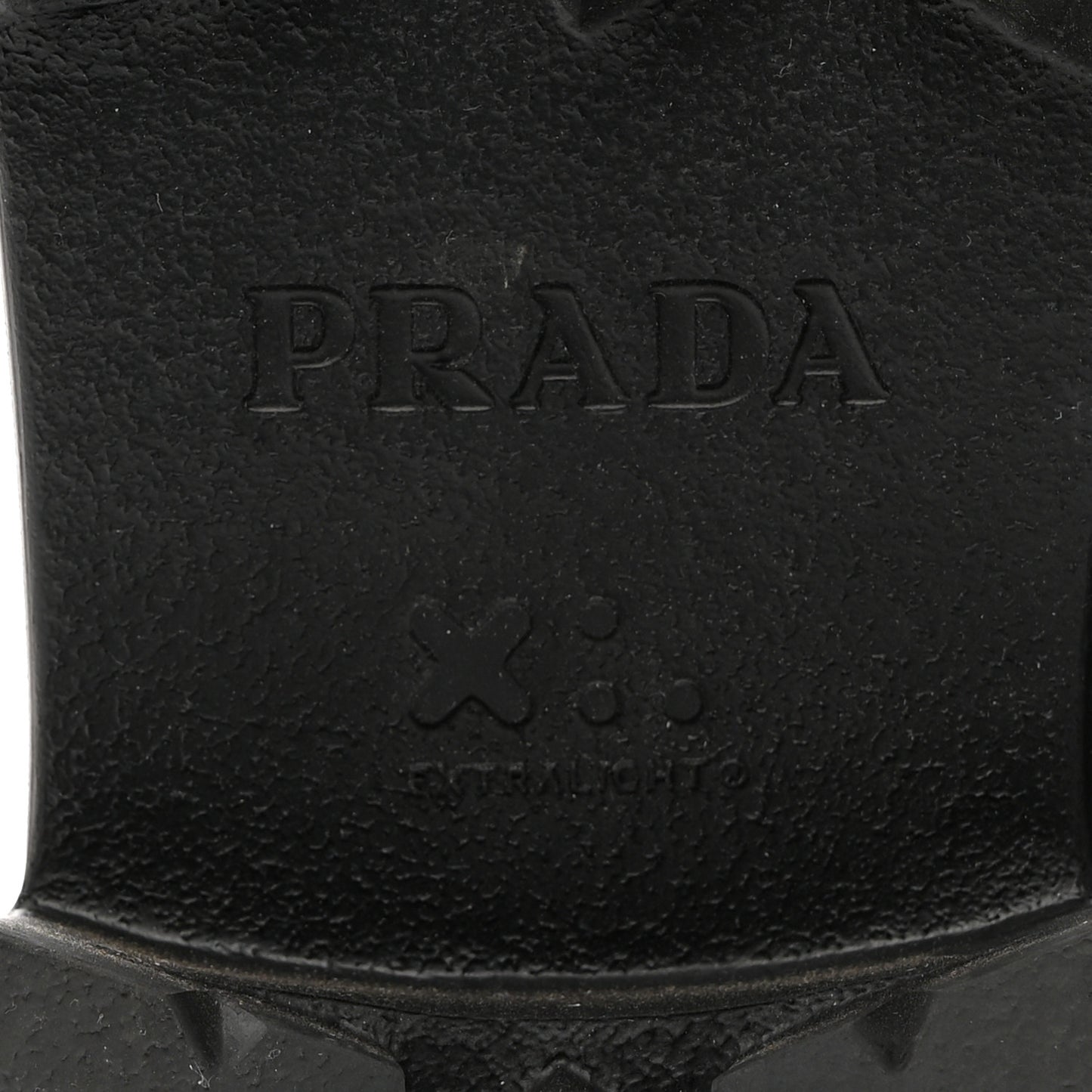Spazzolato Rois Re-Nylon Metal Triangle Logo Monolith Pouch Pocket 55mm Tall Boots 41 Black
