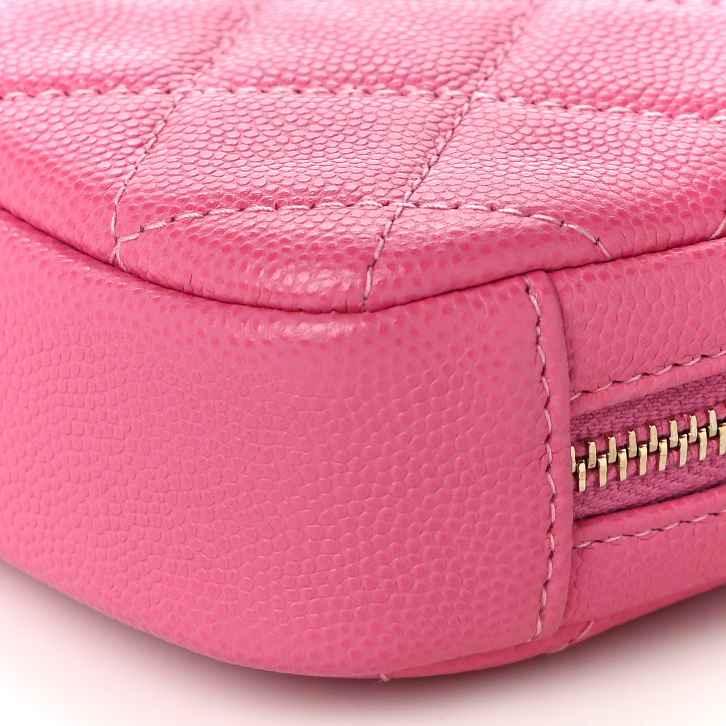 Caviar Quilted Small Curvy Pouch Cosmetic Case Pink