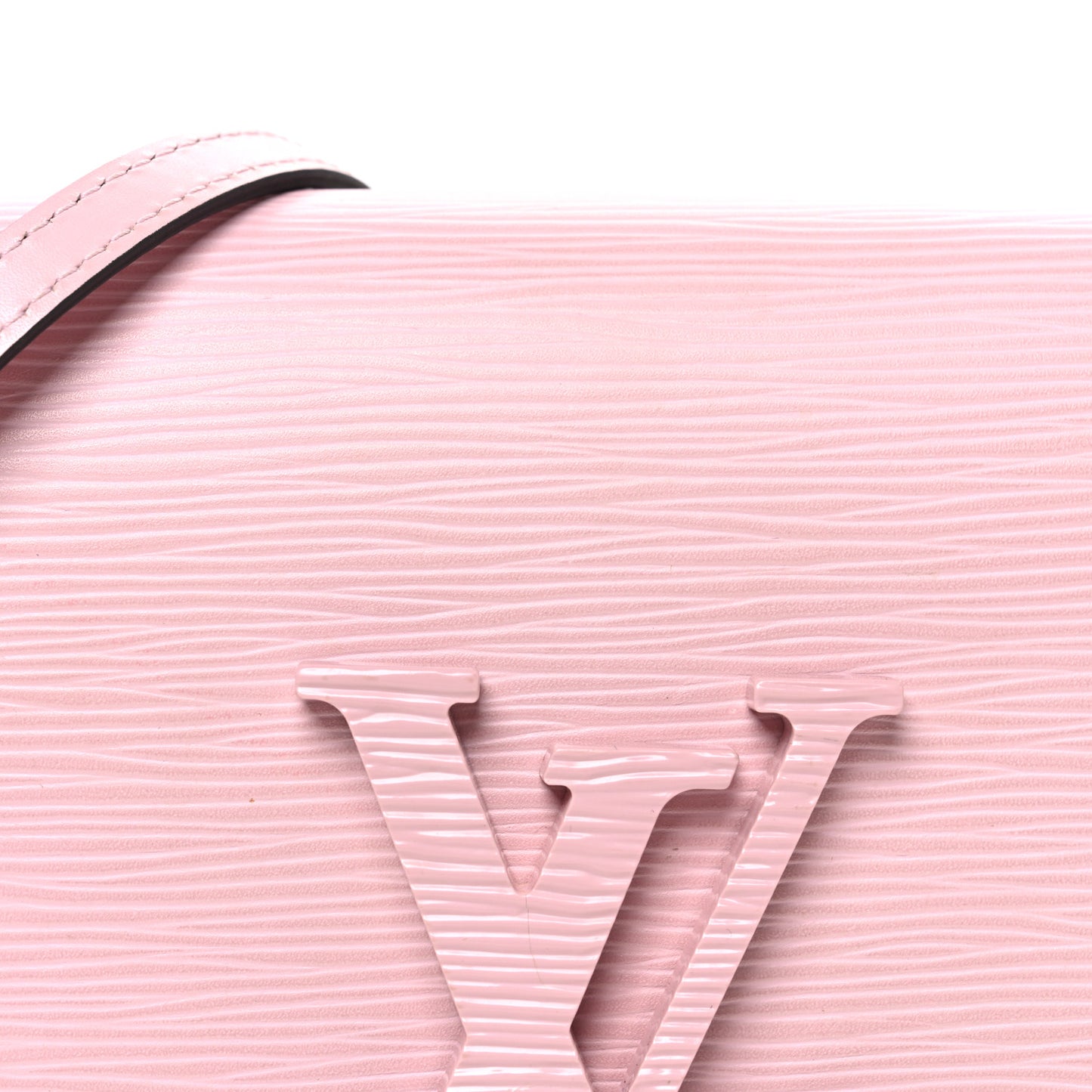 Epi Louise Strap PM Rose Clair