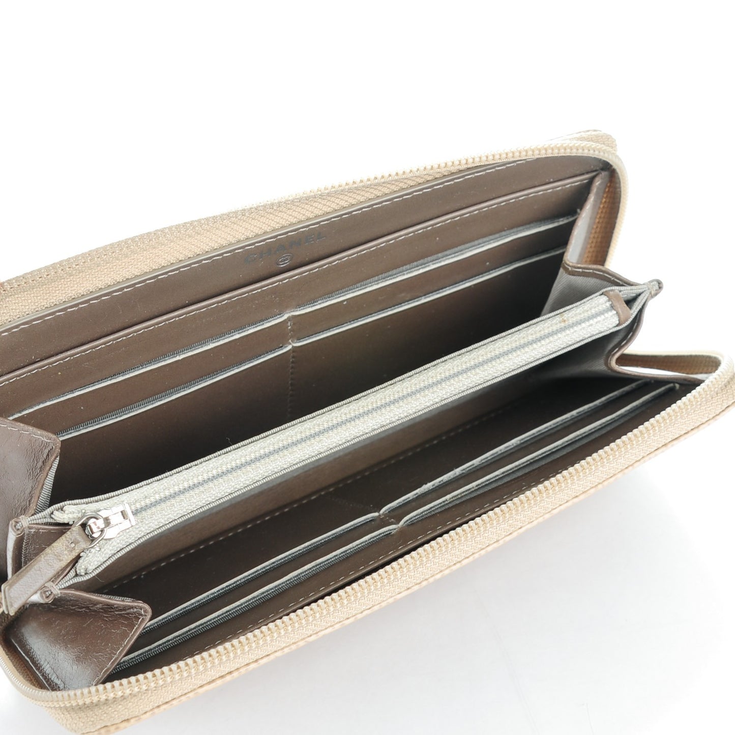 Caviar Large Timeless CC Zip Around Wallet Beige Clair