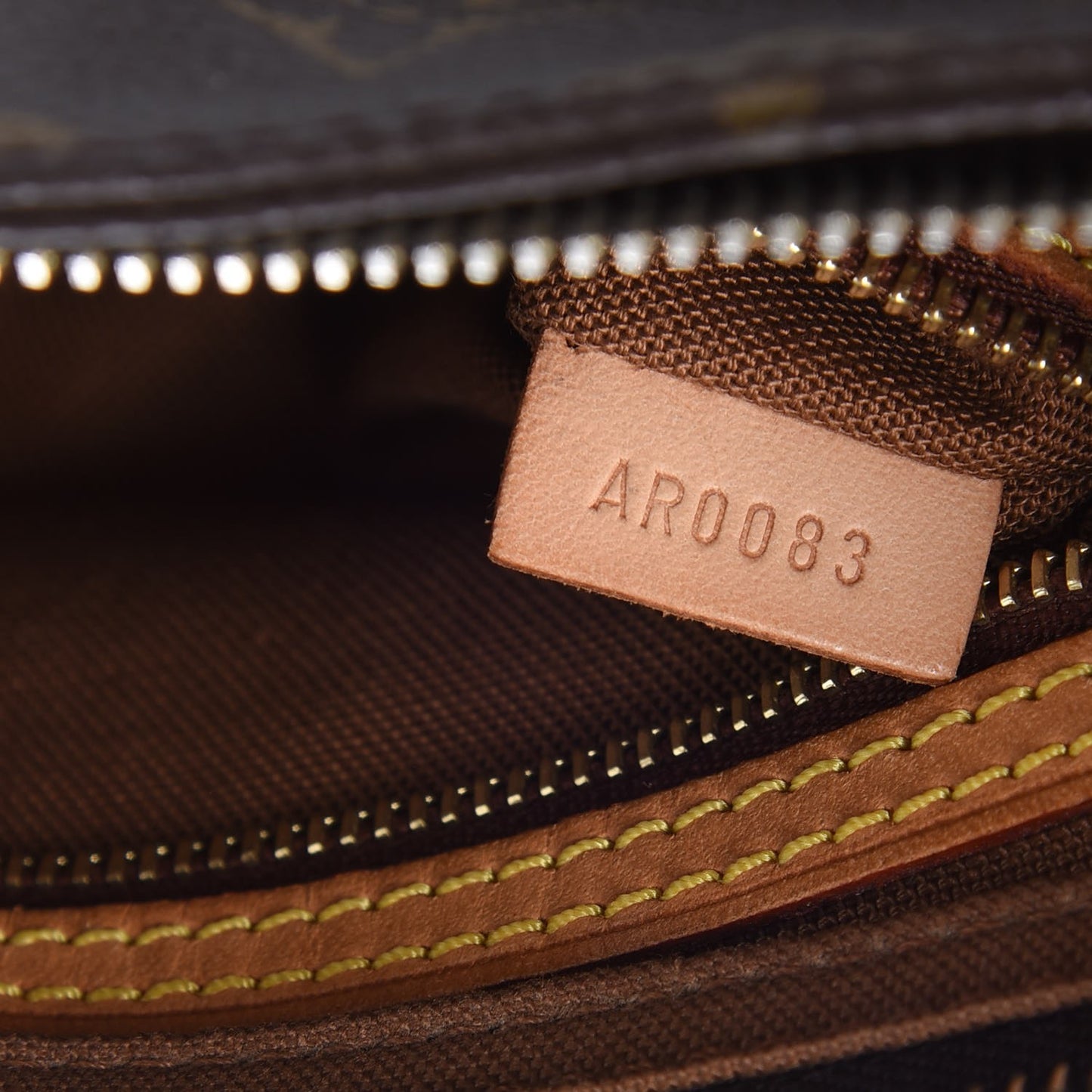 Monogram Trotteur