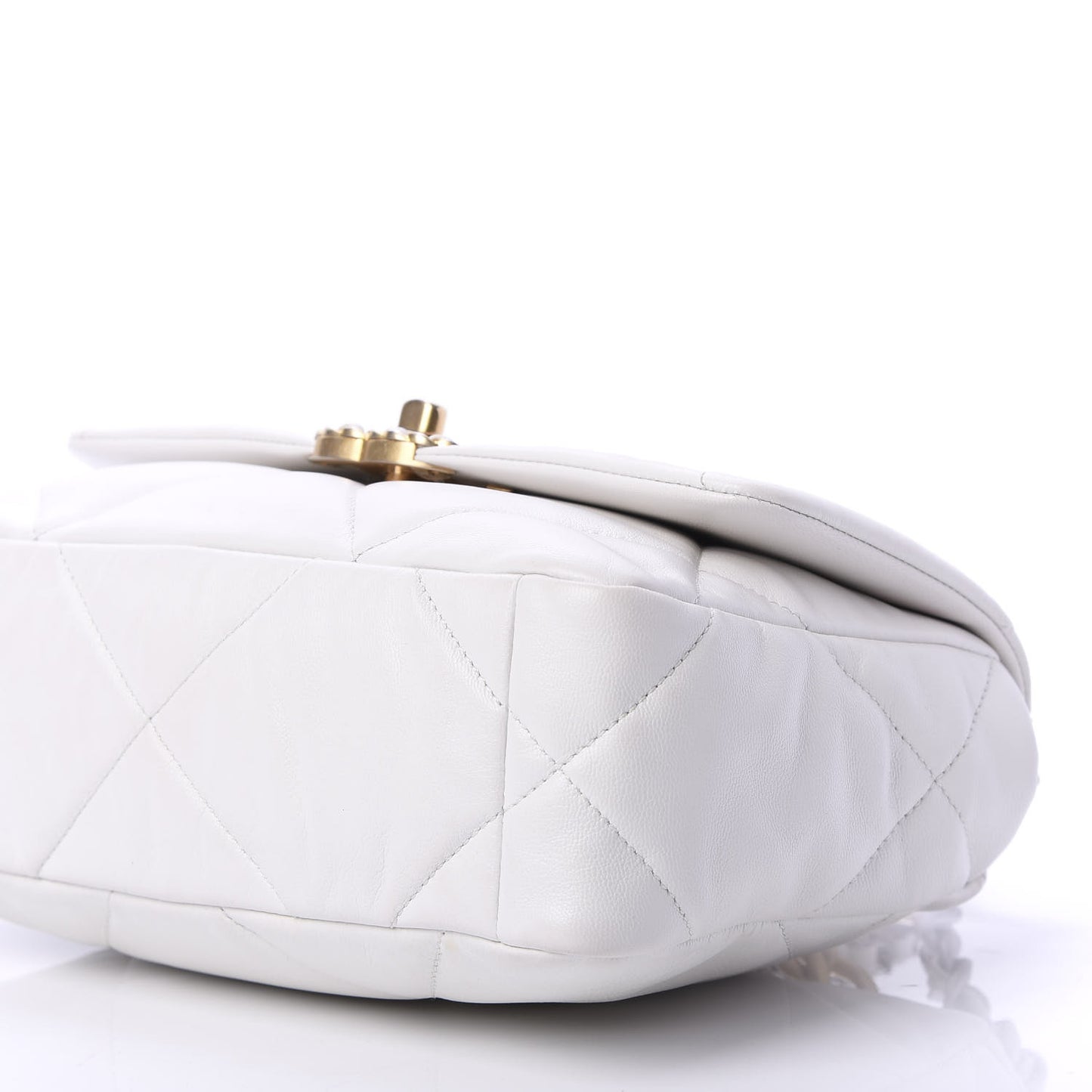 Goatskin Quilted Medium 19 Flap White
