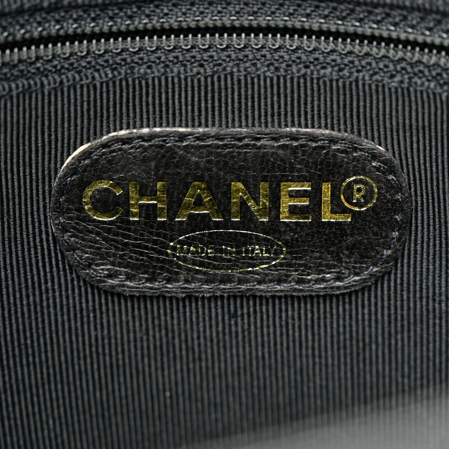 Caviar CC Shoulder Bag Black