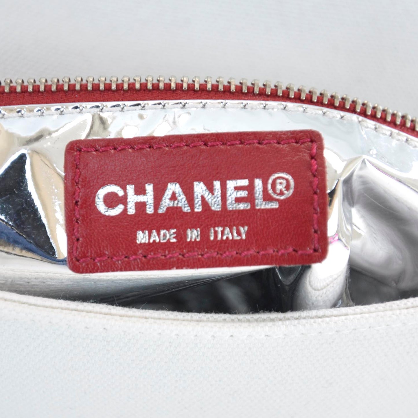 N°5 Foil Quilted Flap Bag