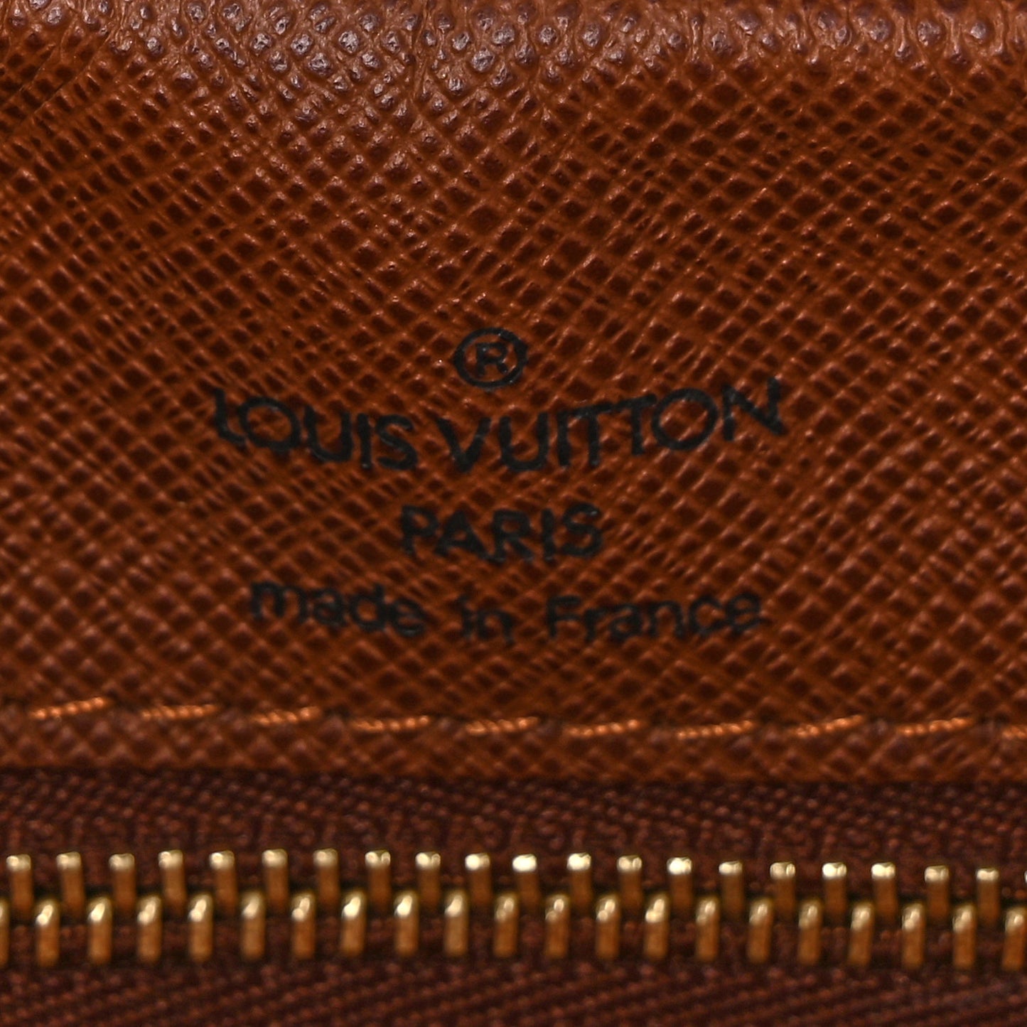 Monogram Nil 28