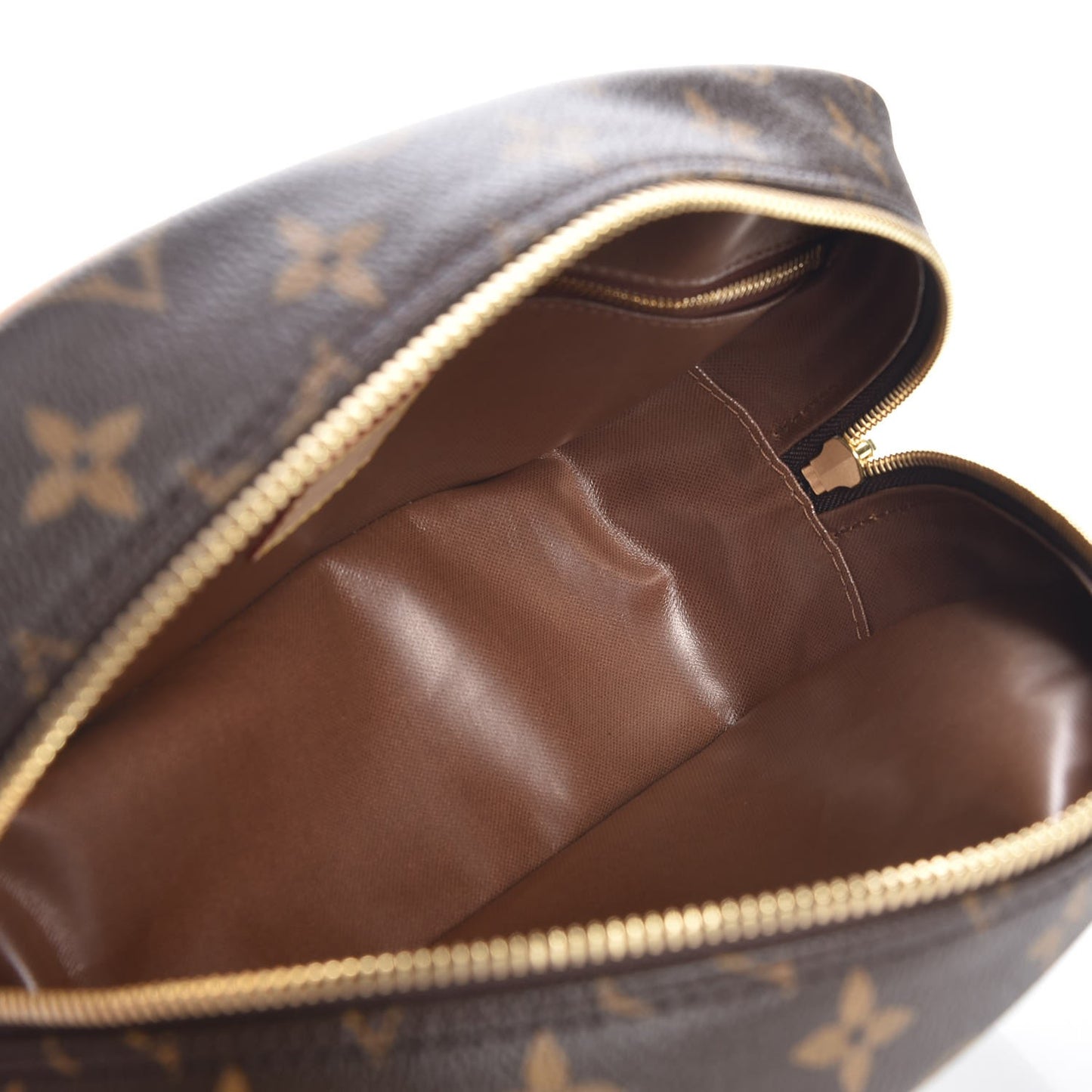 Monogram Toiletry 25