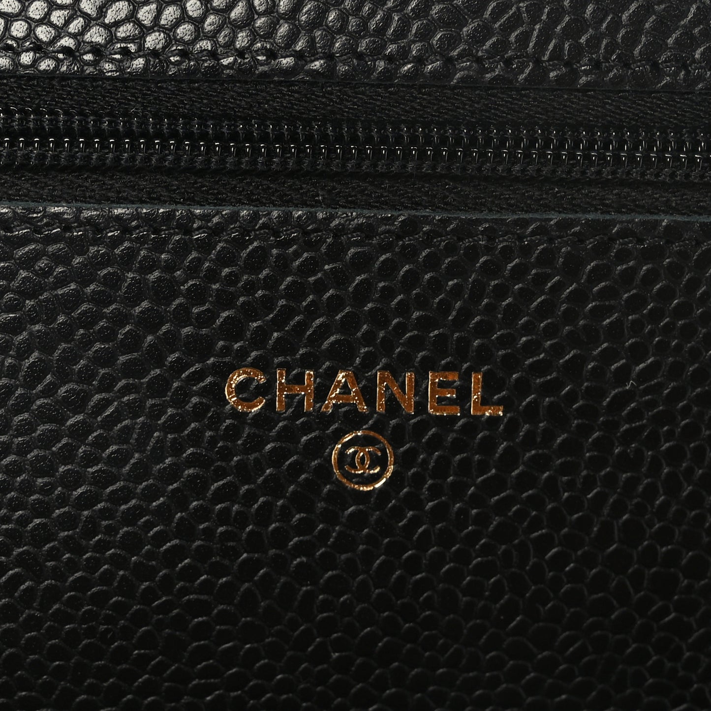 Caviar Quilted Wallet on Chain WOC Black