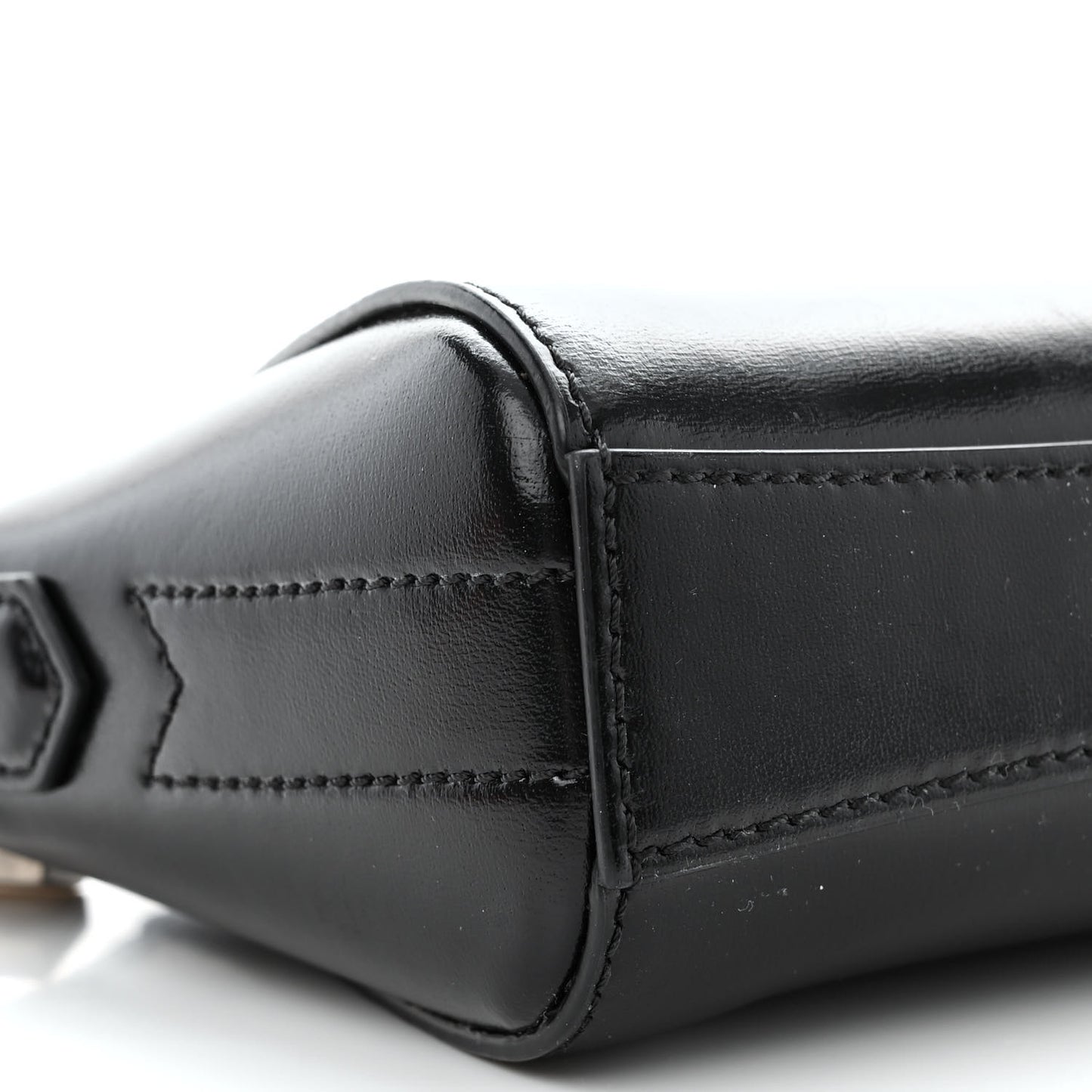Smooth Calfskin Nano Antigona Black