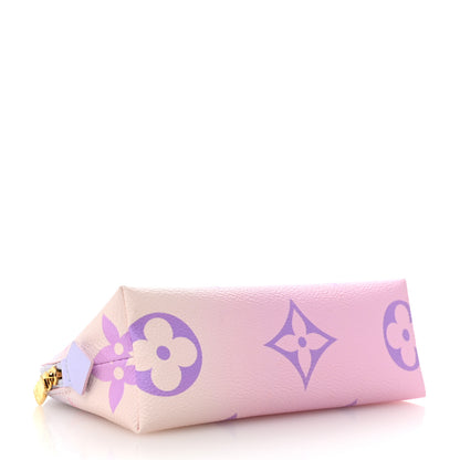 Louis Vuitton Monogram Giant Cosmetic Pouch Sunrise Pastel 4 of 7