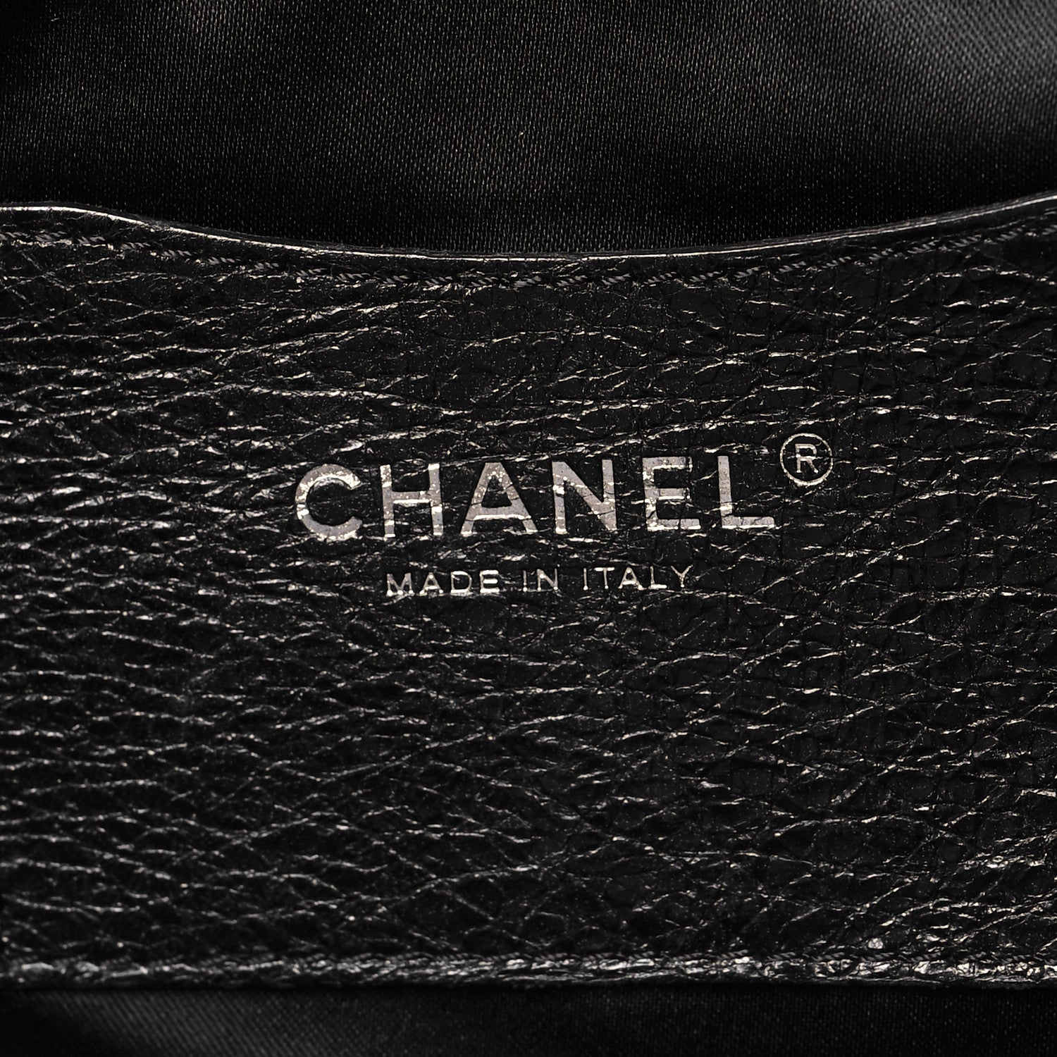 Chanel Glazed Calfskin Large On The Road Tote Black 7 of 14