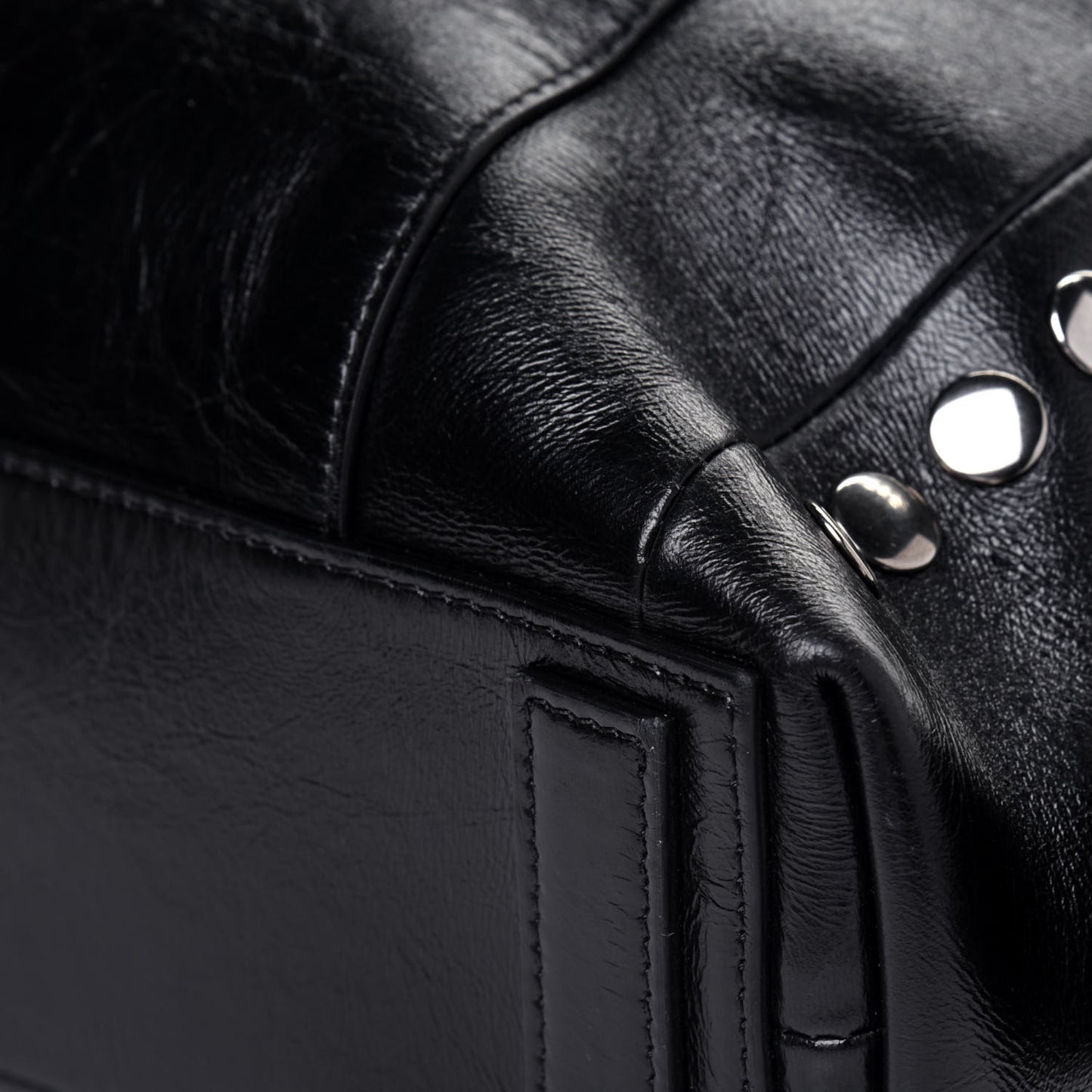Smooth Calfskin Medium Studded Soft Antigona Black