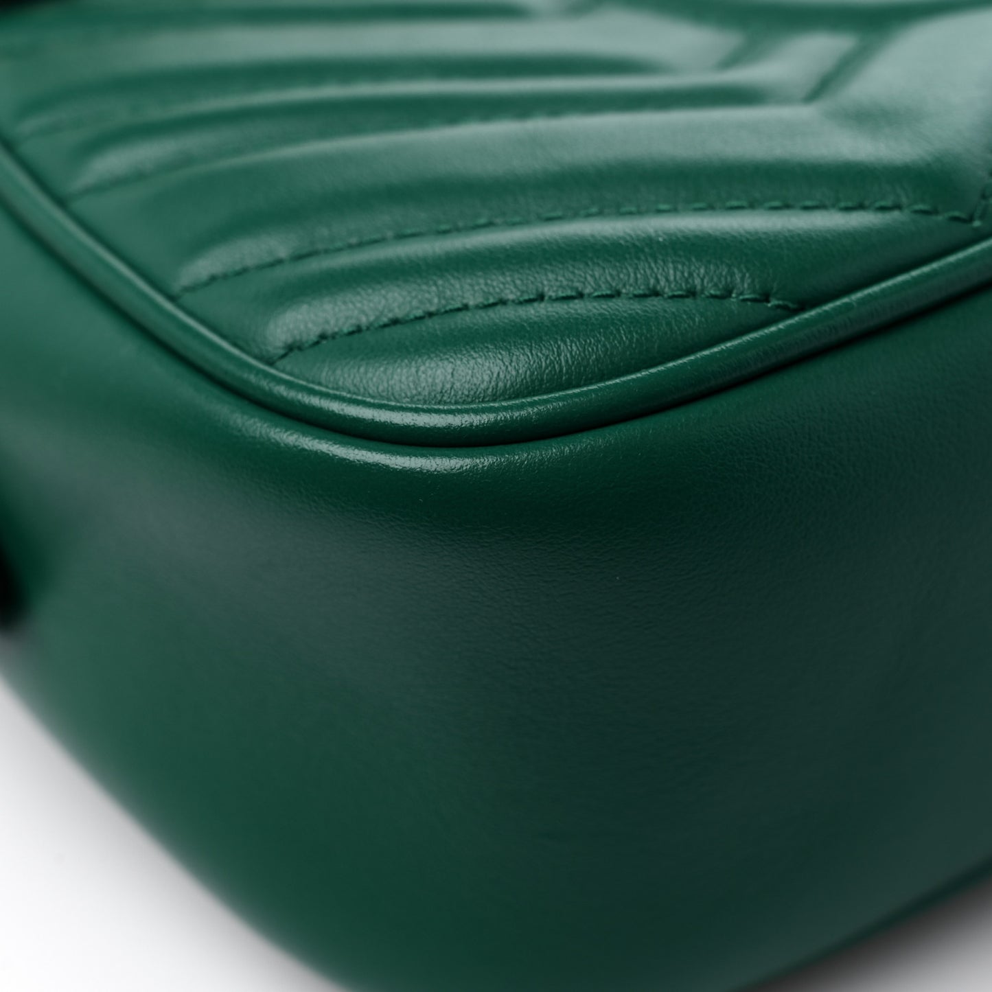 Calfskin Matelasse Small GG Marmont Chain Shoulder Bag Emerald Green