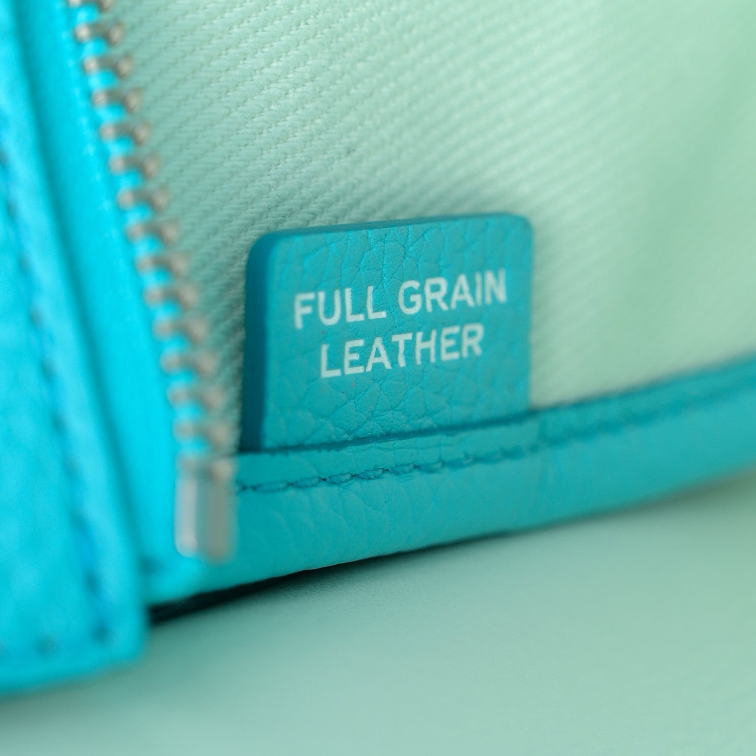 Marc Jacobs Grained Calfskin Small The Tote Bag Pool 7 of 11