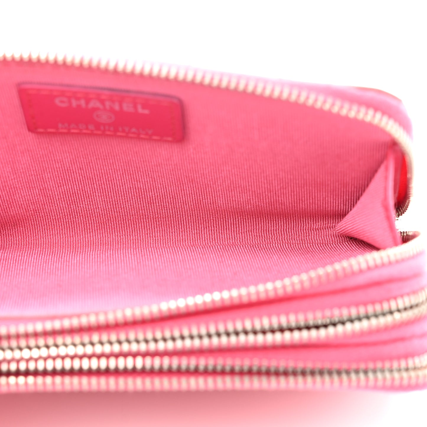 Patent Calfskin Quilted Zip Around Phone Holder Fuchsia