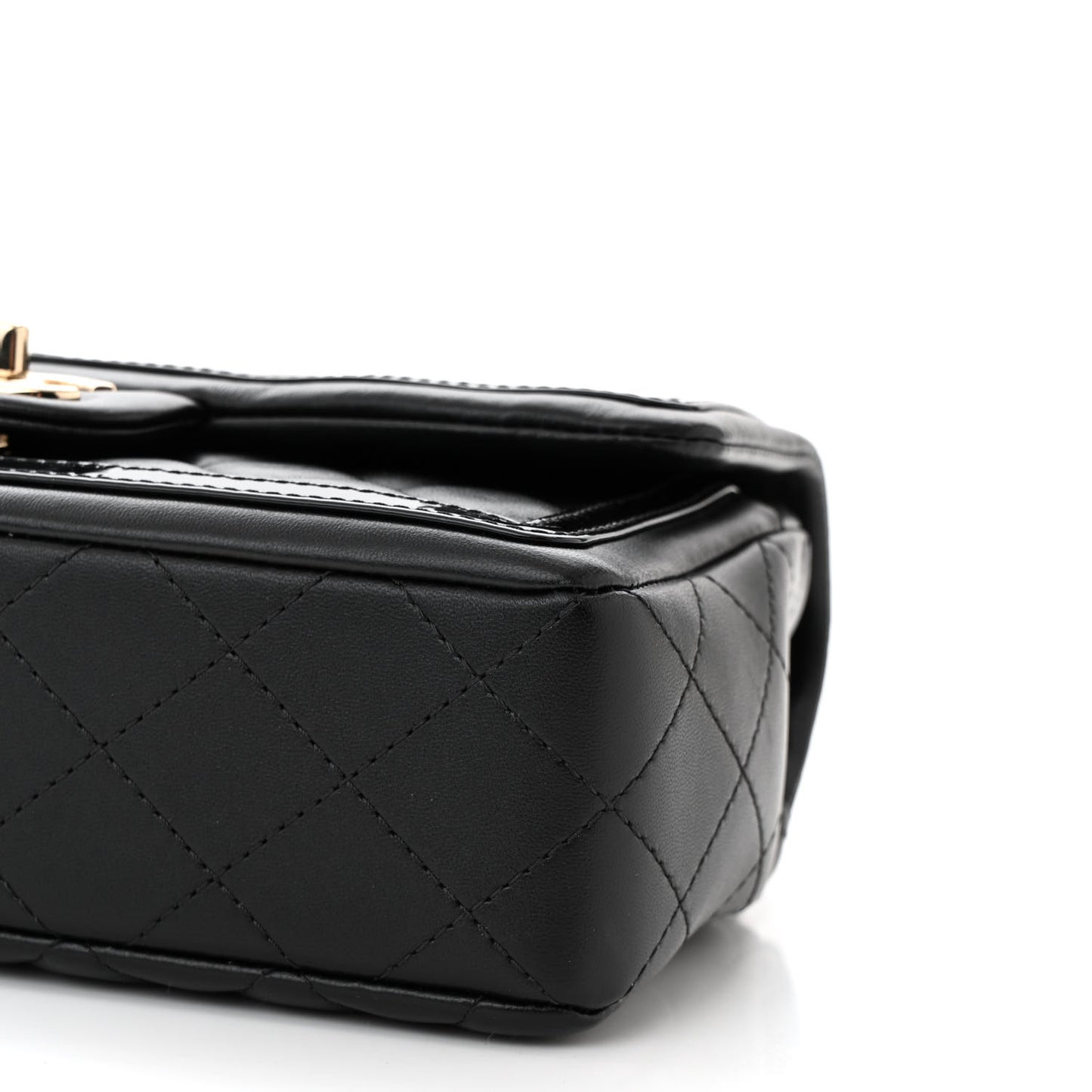 Lambskin Quilted Patent Calfskin Flap Black