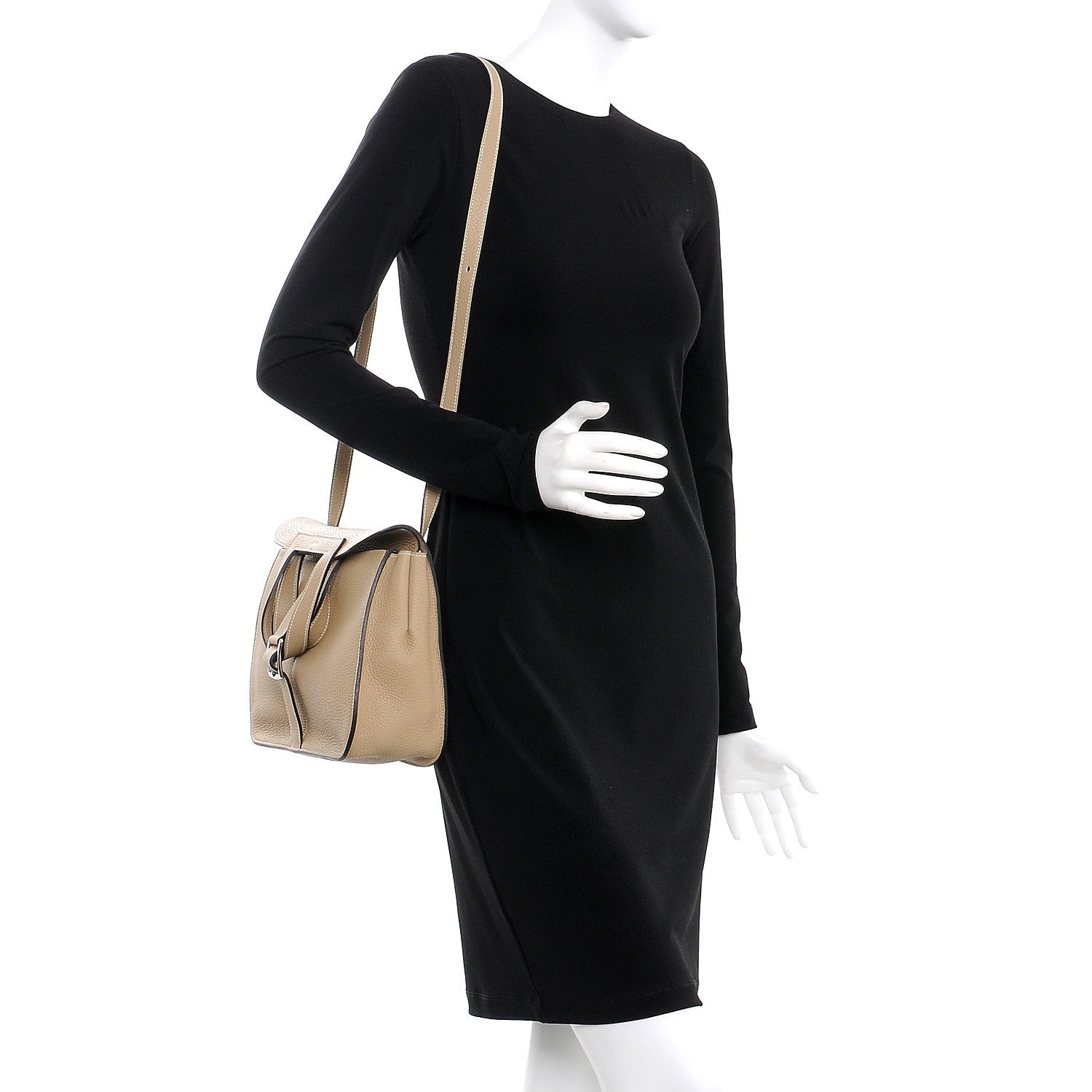 Hermes Taurillon Clemence Halzan 31 GM Trench 2 of 9