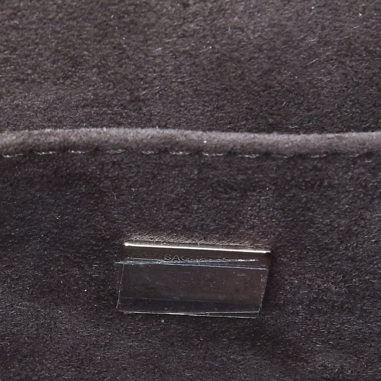 Fendi Shiny Nappa Trapuntata Micro Double Baguette Papavero 7 of 9