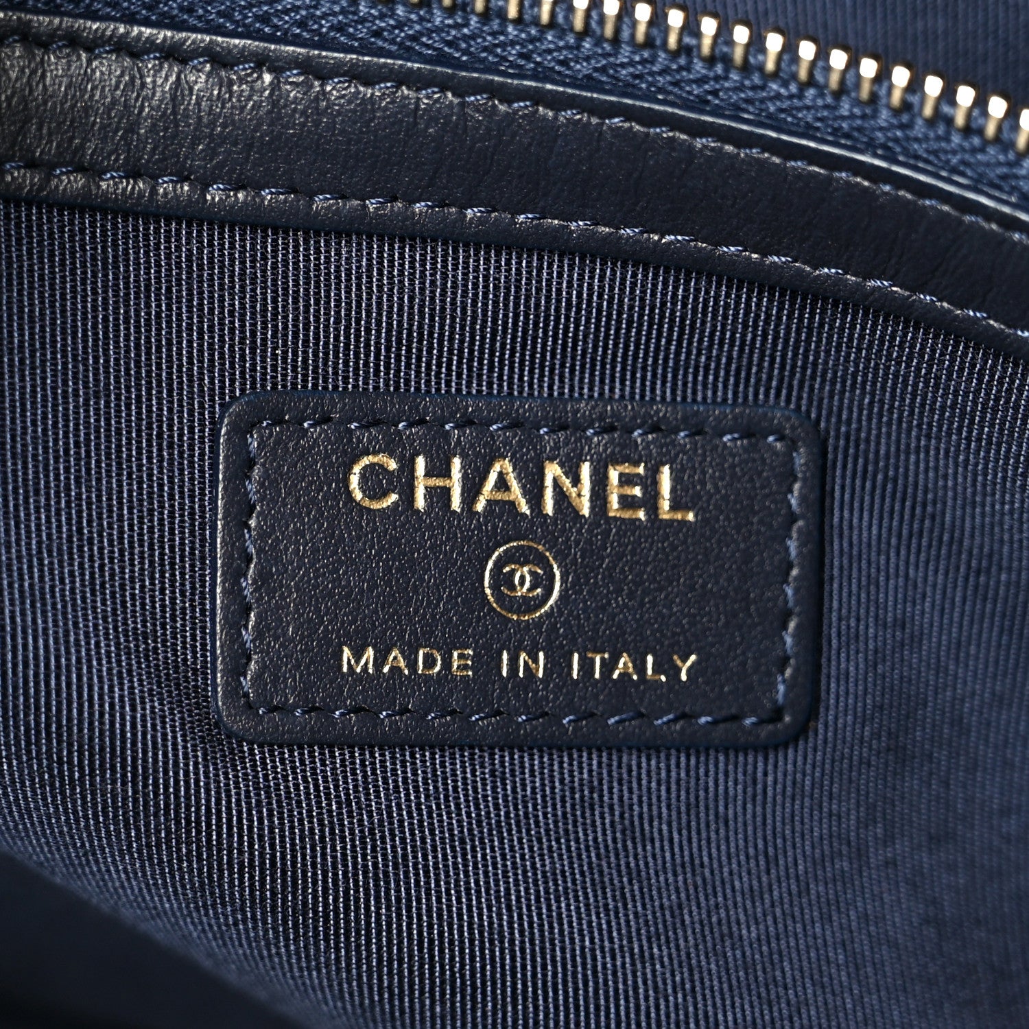 Chanel Caviar Quilted Medium Boy Cosmetic Case Navy 6 of 8