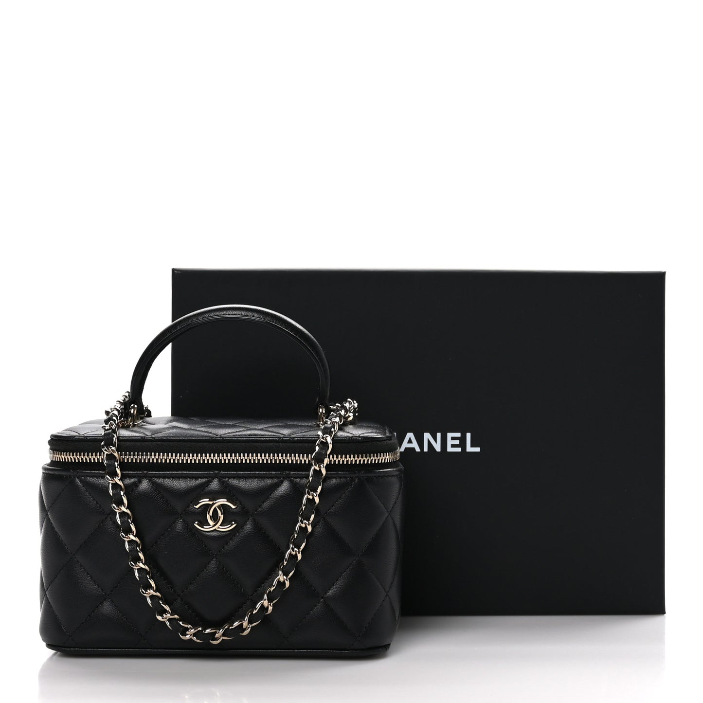Lambskin Quilted Small Top Handle Vanity Case With Chain Black
