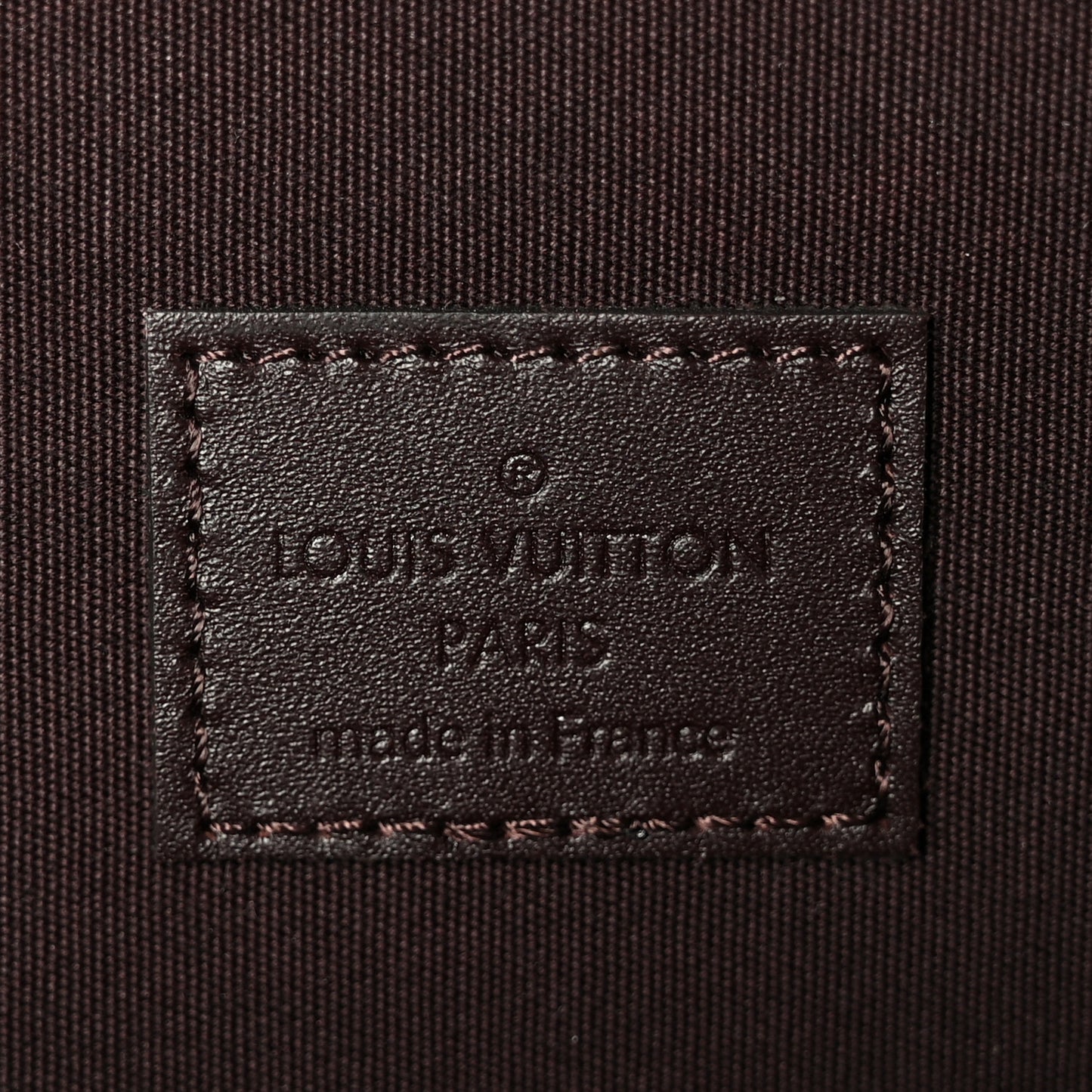 Vernis Pochette Felicie Chain Wallet Amarante
