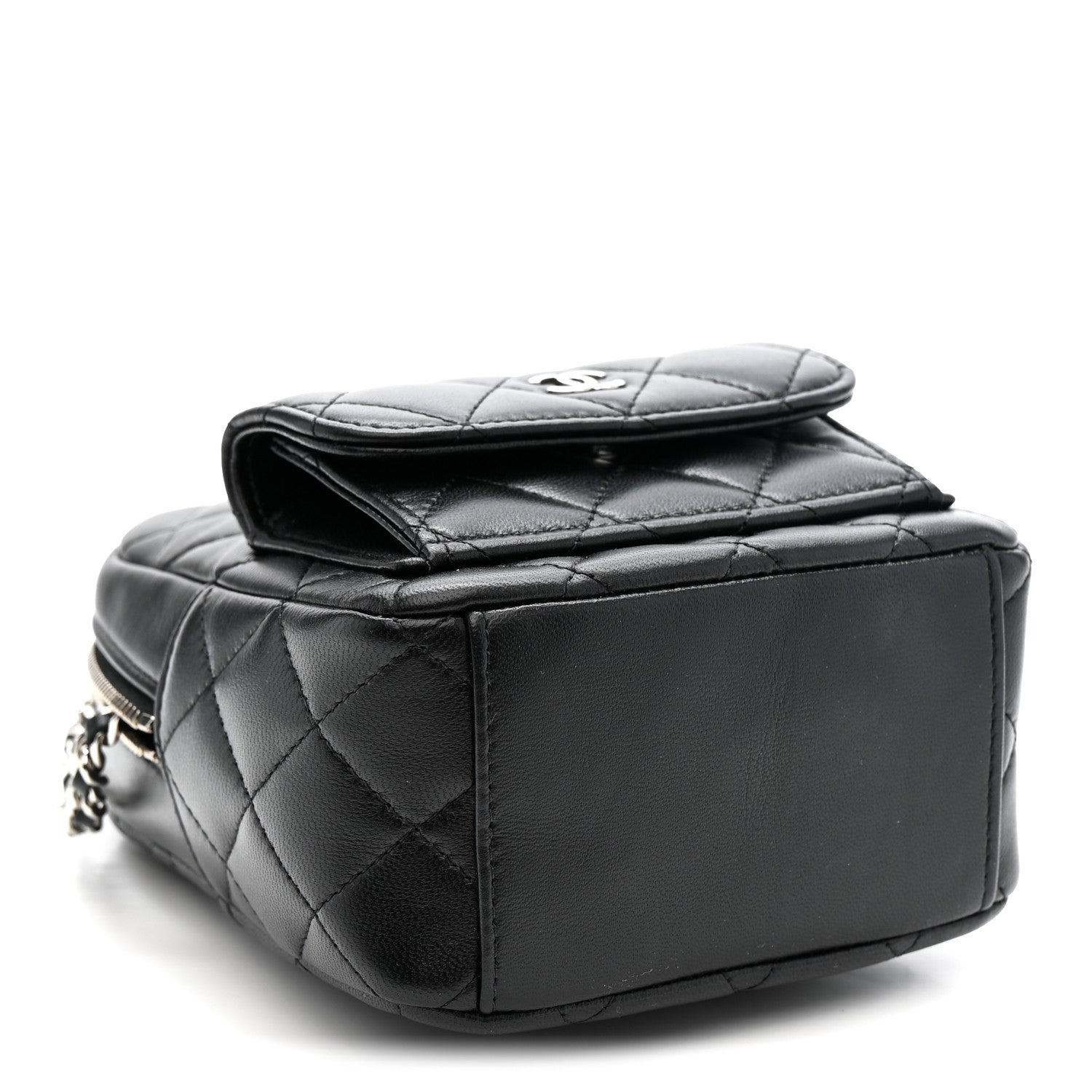 Chanel 黒 キルティング リュックミニバッグ Chanel Lambskin Quilted CC Mini Classic Backpack Black 1813539