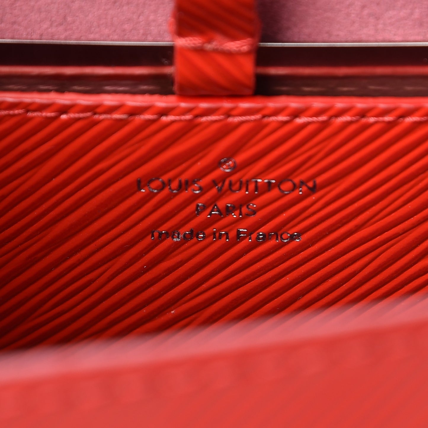 Epi Twist Shoulder Bag MM Coquelicot