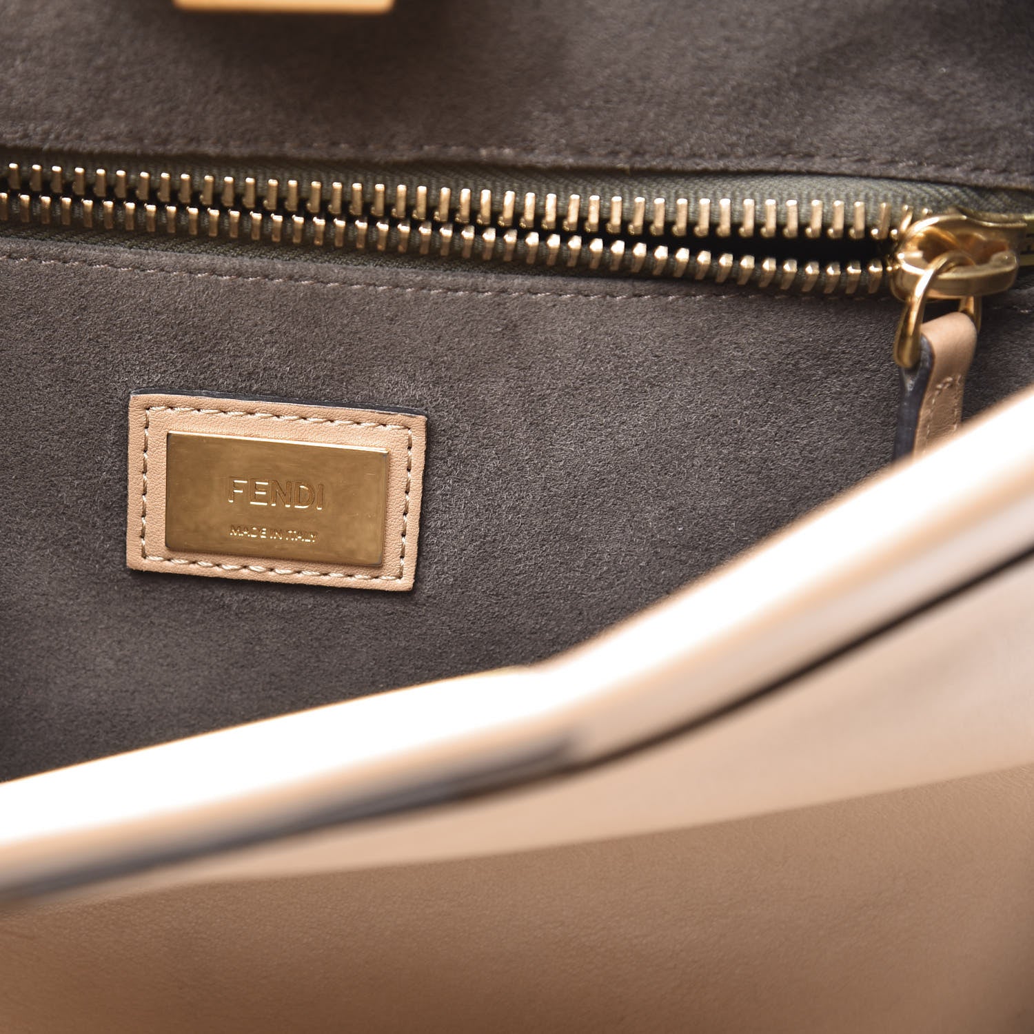 Fendi Vitello Seta Medium Peekaboo Iconic Satchel Cuoio 5 of 9