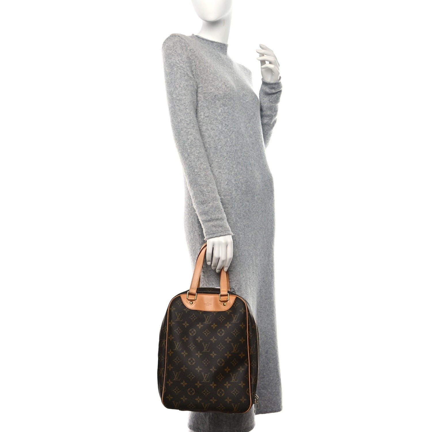 Louis Vuitton Monogram Excursion Shoe Bag 3 of 10