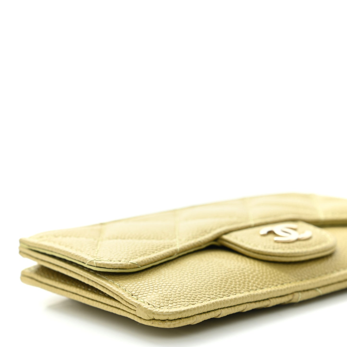 Caviar Quilted Flap Zip Card Holder Green