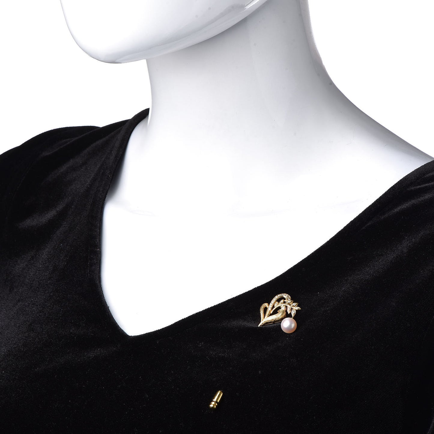 18K Yellow Gold Pearl Brooch