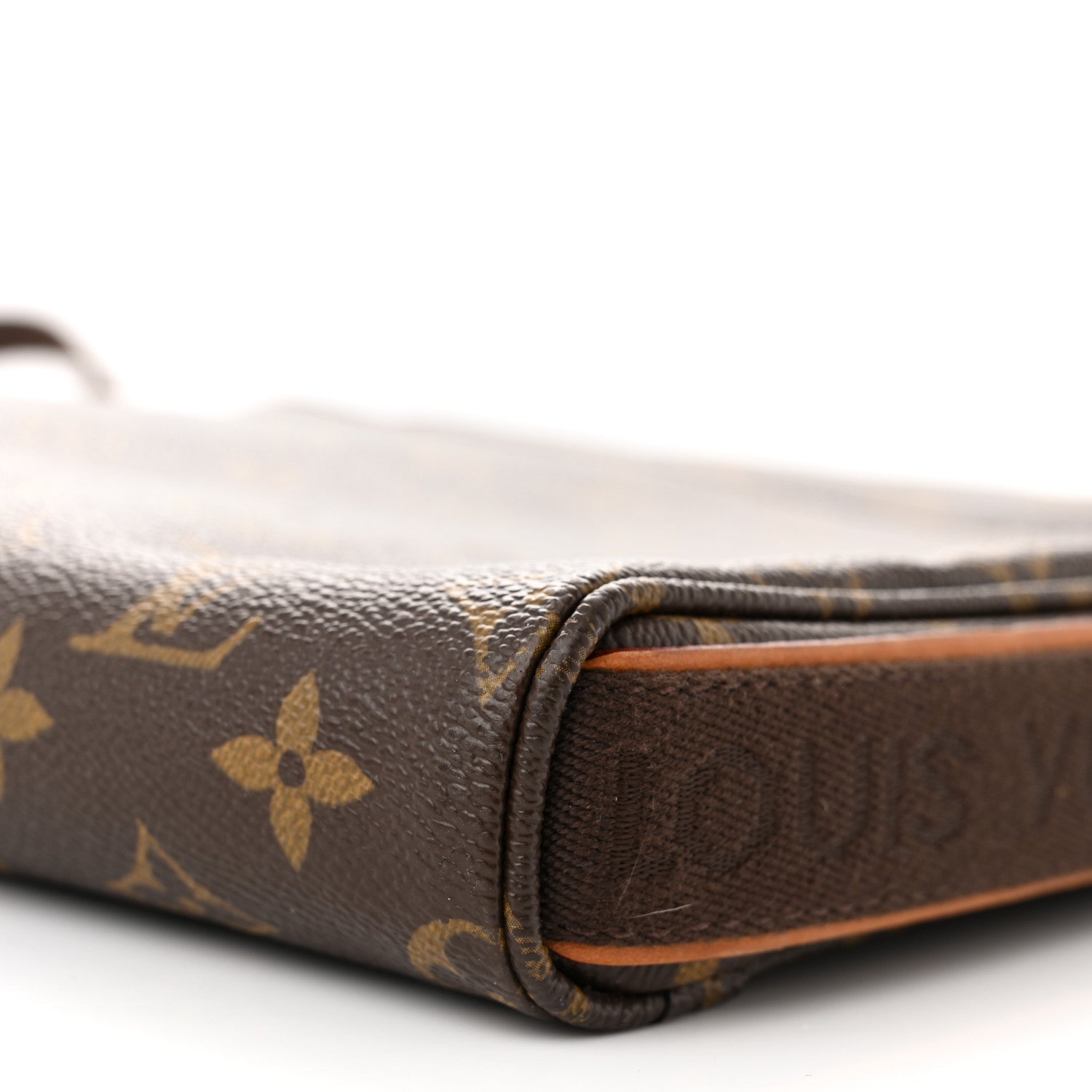 Louis Vuitton Monogram Trotteur Beaubourg 10 of 10