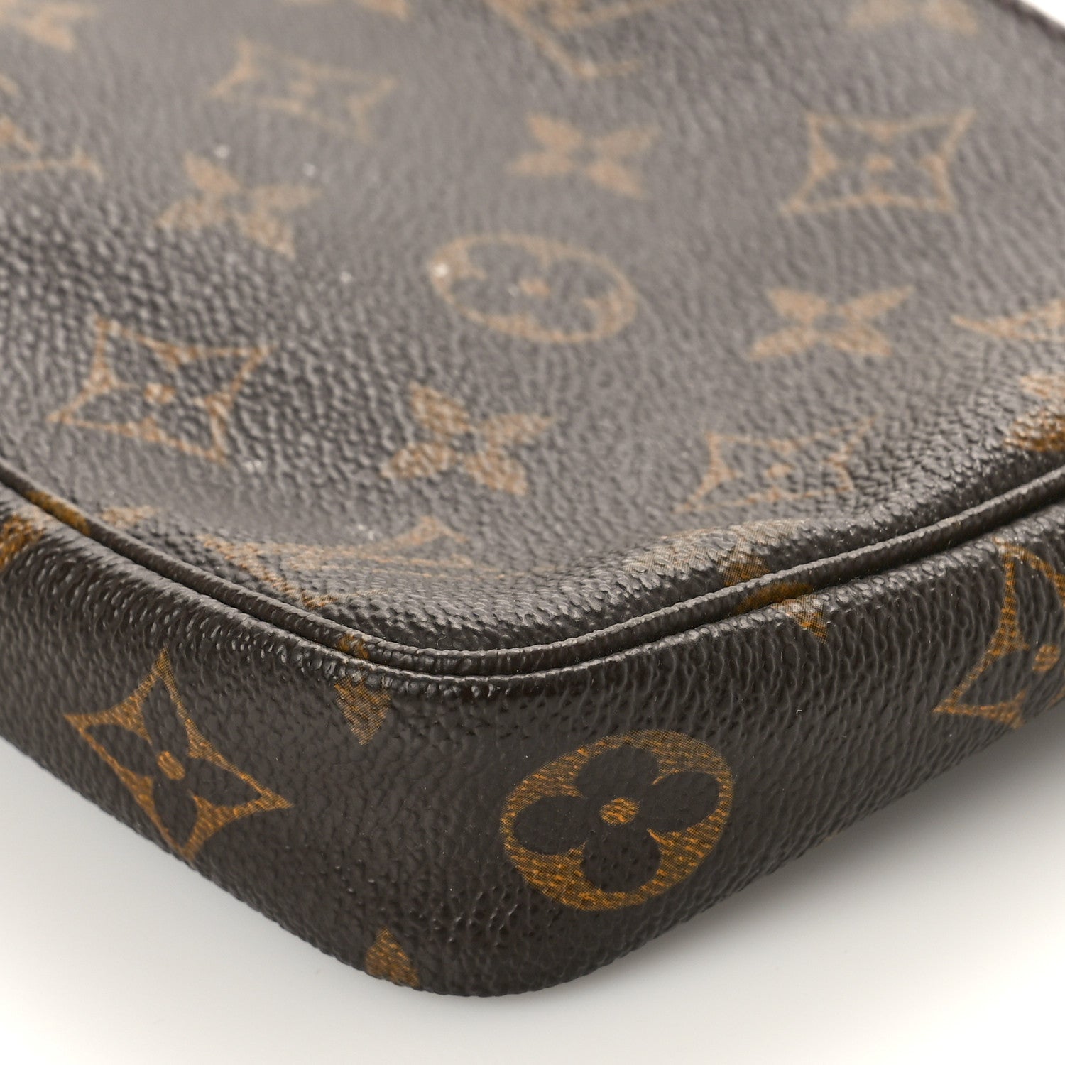 Louis Vuitton Monogram Pochette Accessories 9 of 10