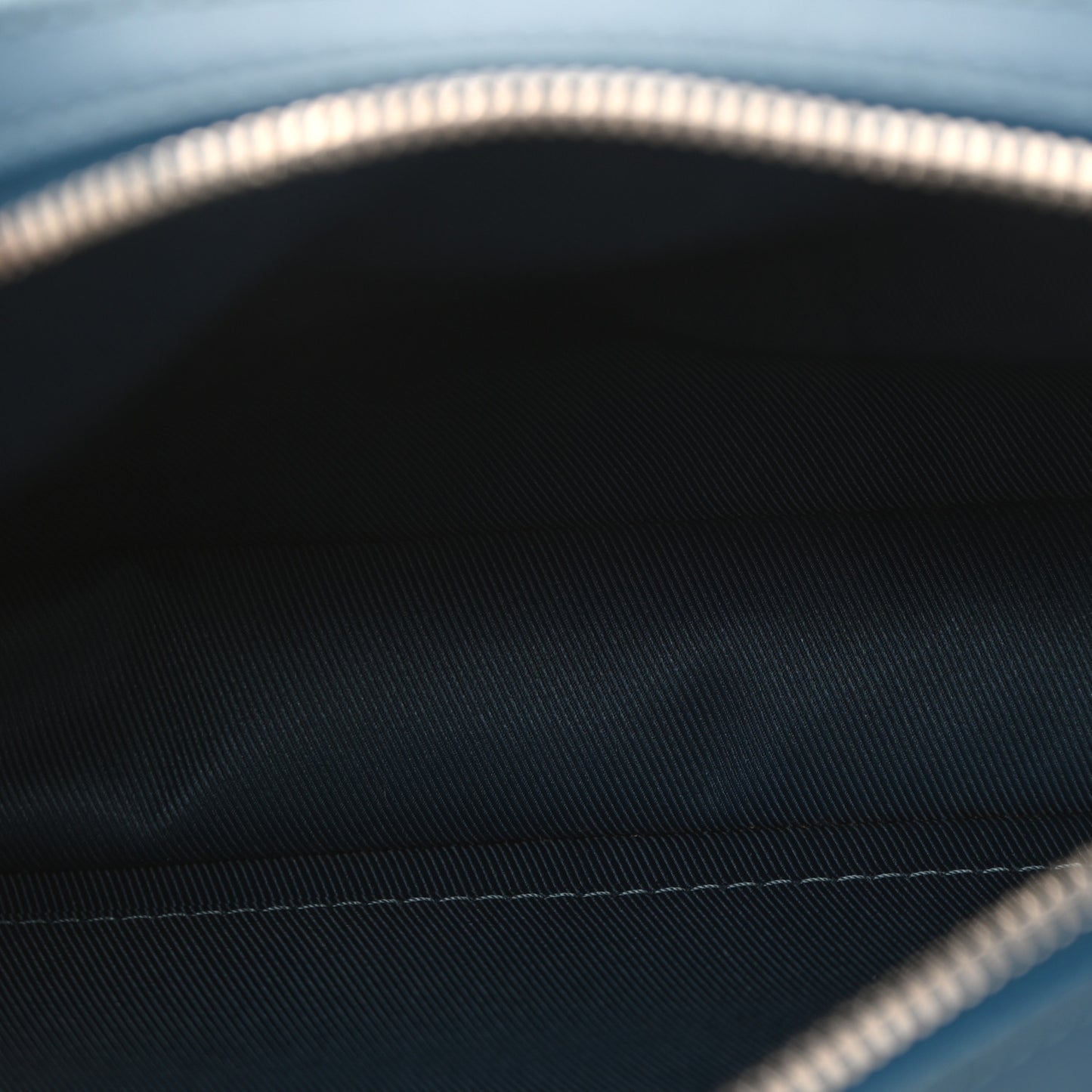 Calfskin Aerogram Fastline Messenger Bleu Atlantique