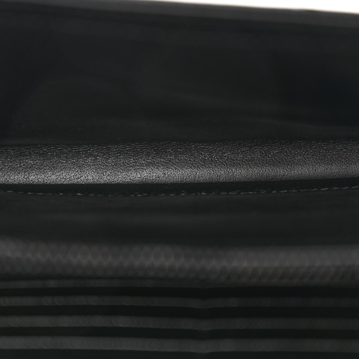 Grain De Poudre Matelasse Chevron Monogram Monochrome Chain Wallet Black