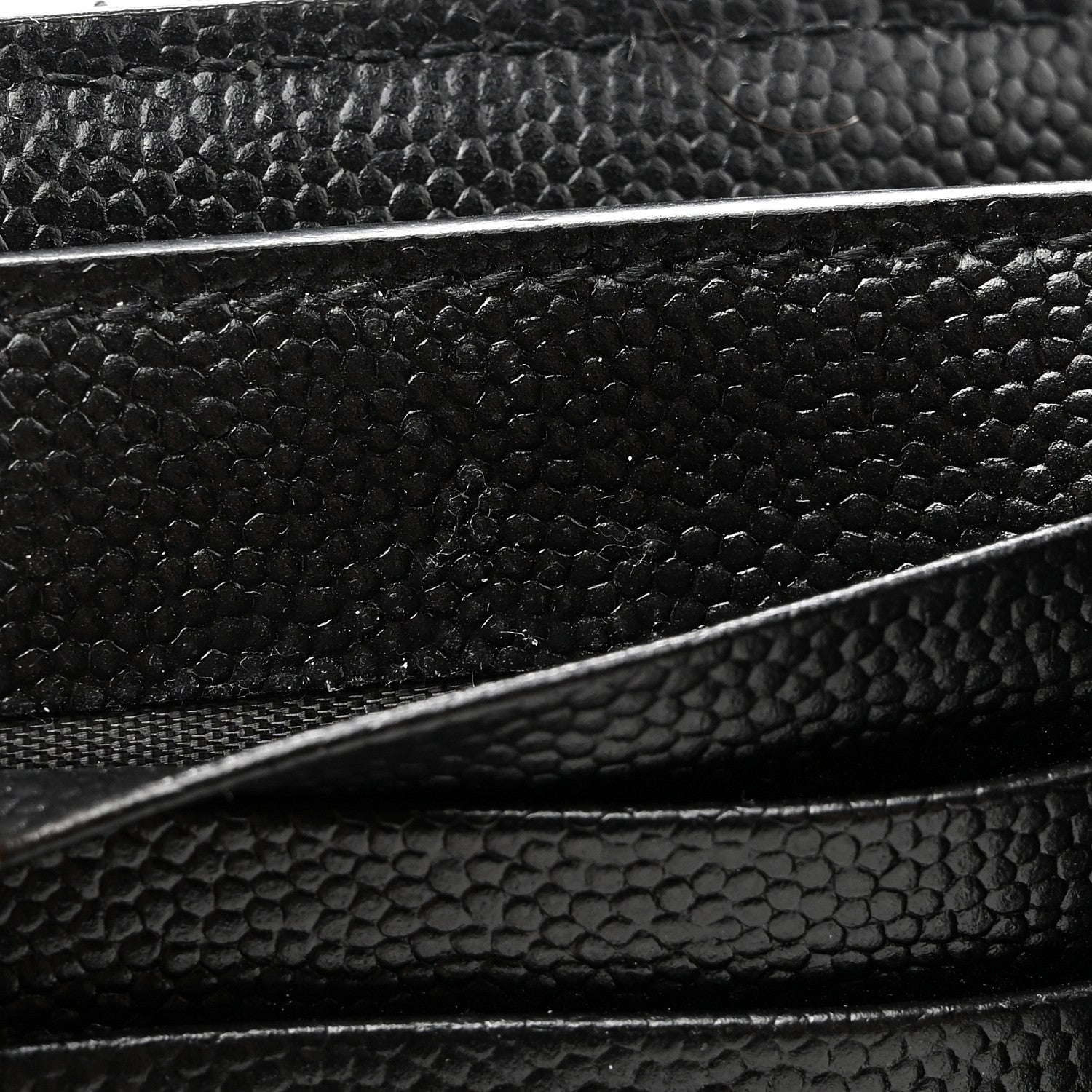 Saint Laurent Grain De Poudre Matelasse Chevron Monogram Zipped Two-Part Wallet Black 9 of 10