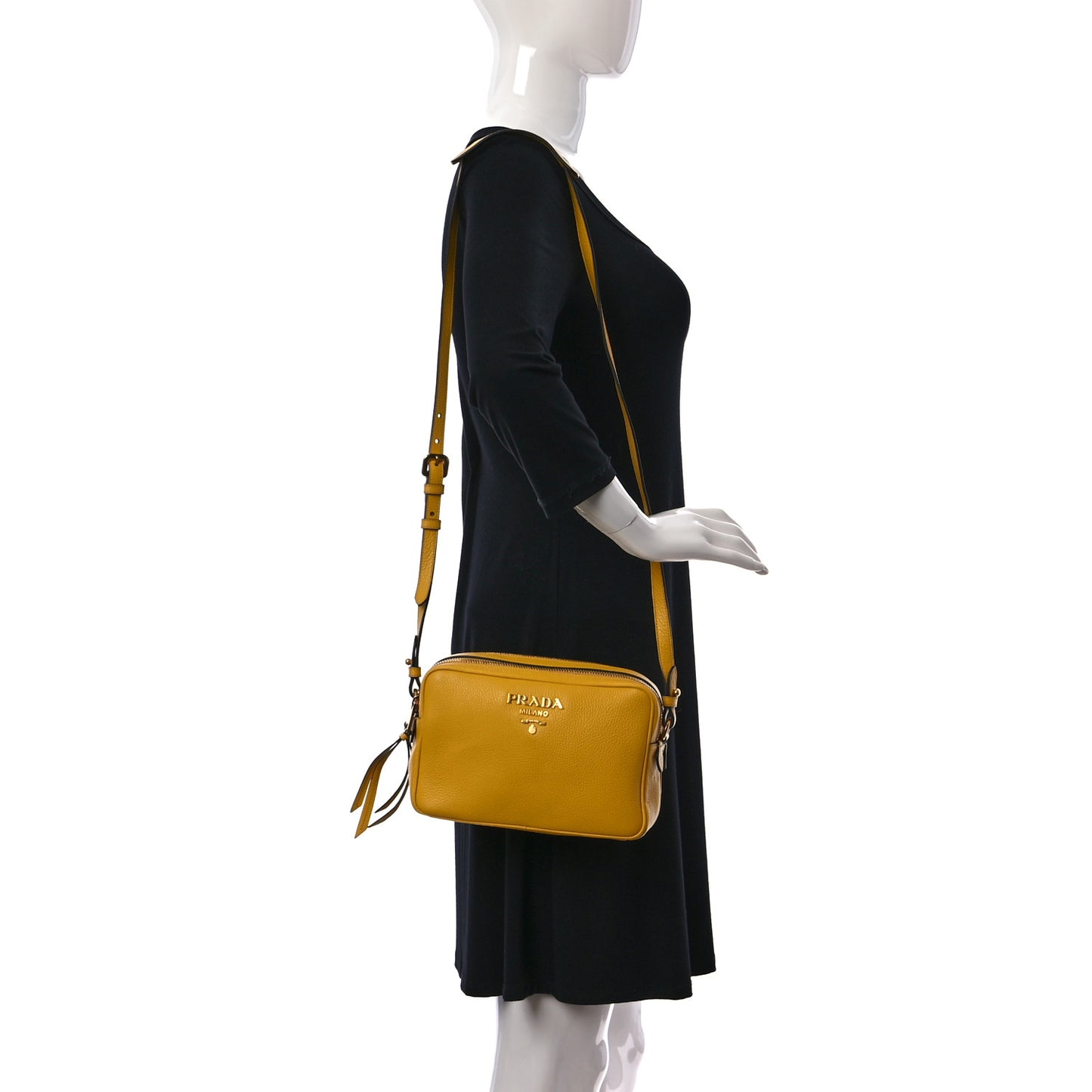 Vitello Daino Medium Double Zip Shoulder Bag Soleil