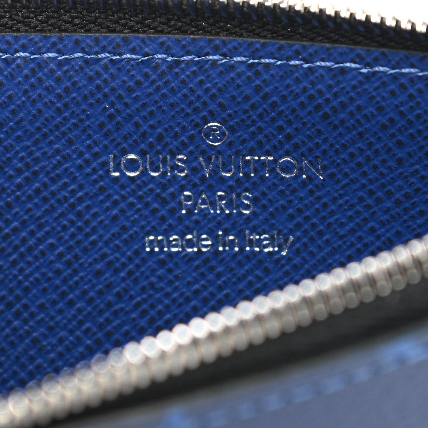 Louis Vuitton Monogram Taiga Coin Card Holder Cobalt 6 of 7