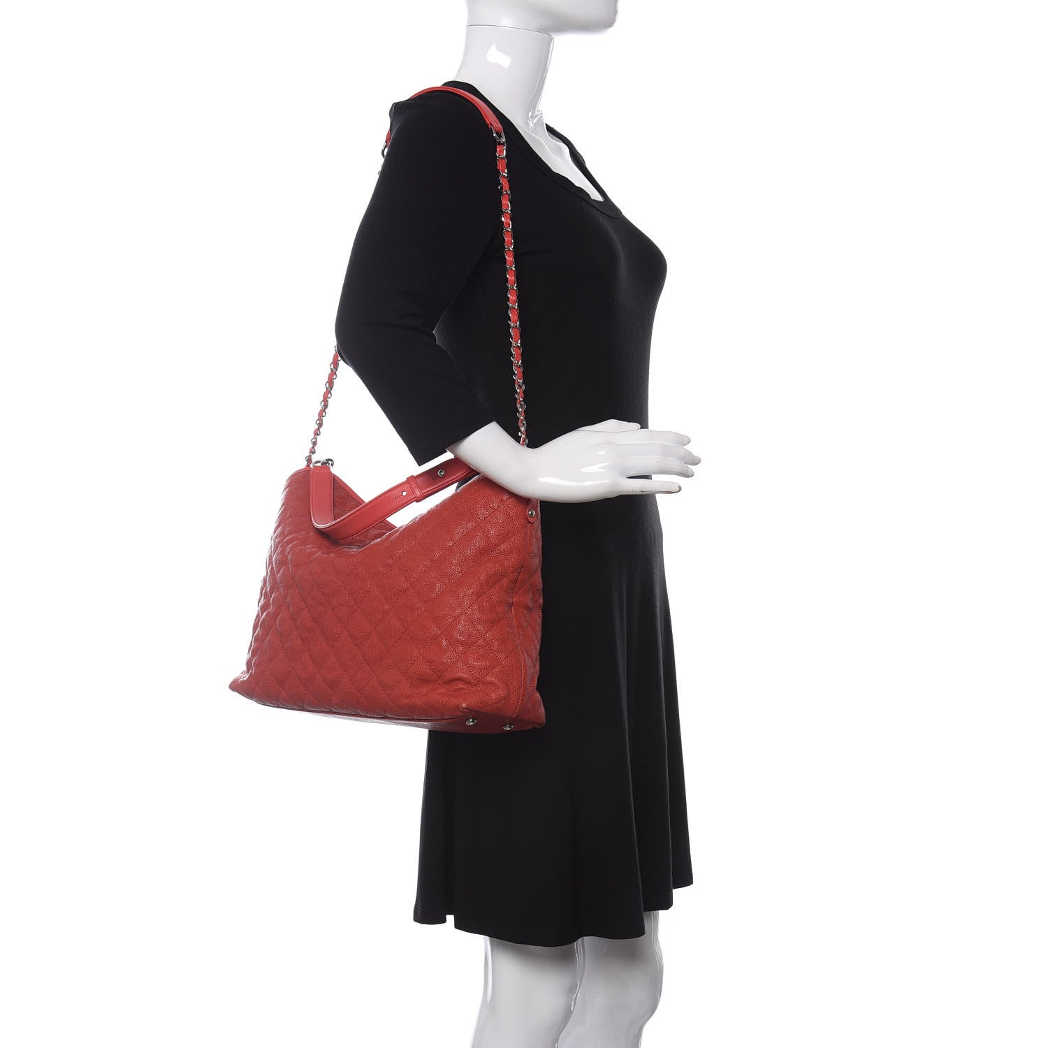Chanel Caviar Quilted French Riviera Hobo Rouge 2 of 10
