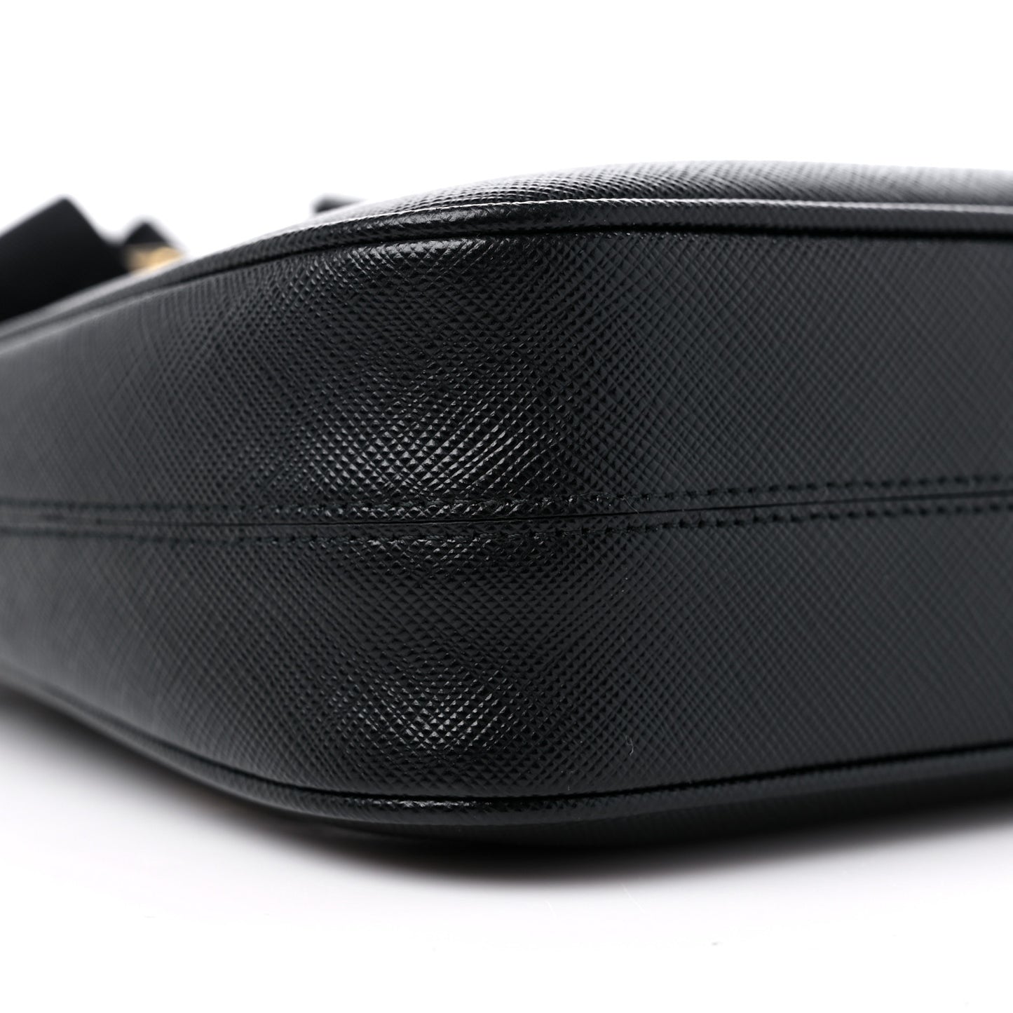 Saffiano Lux Re-Edition 2005 Shoulder Bag Black