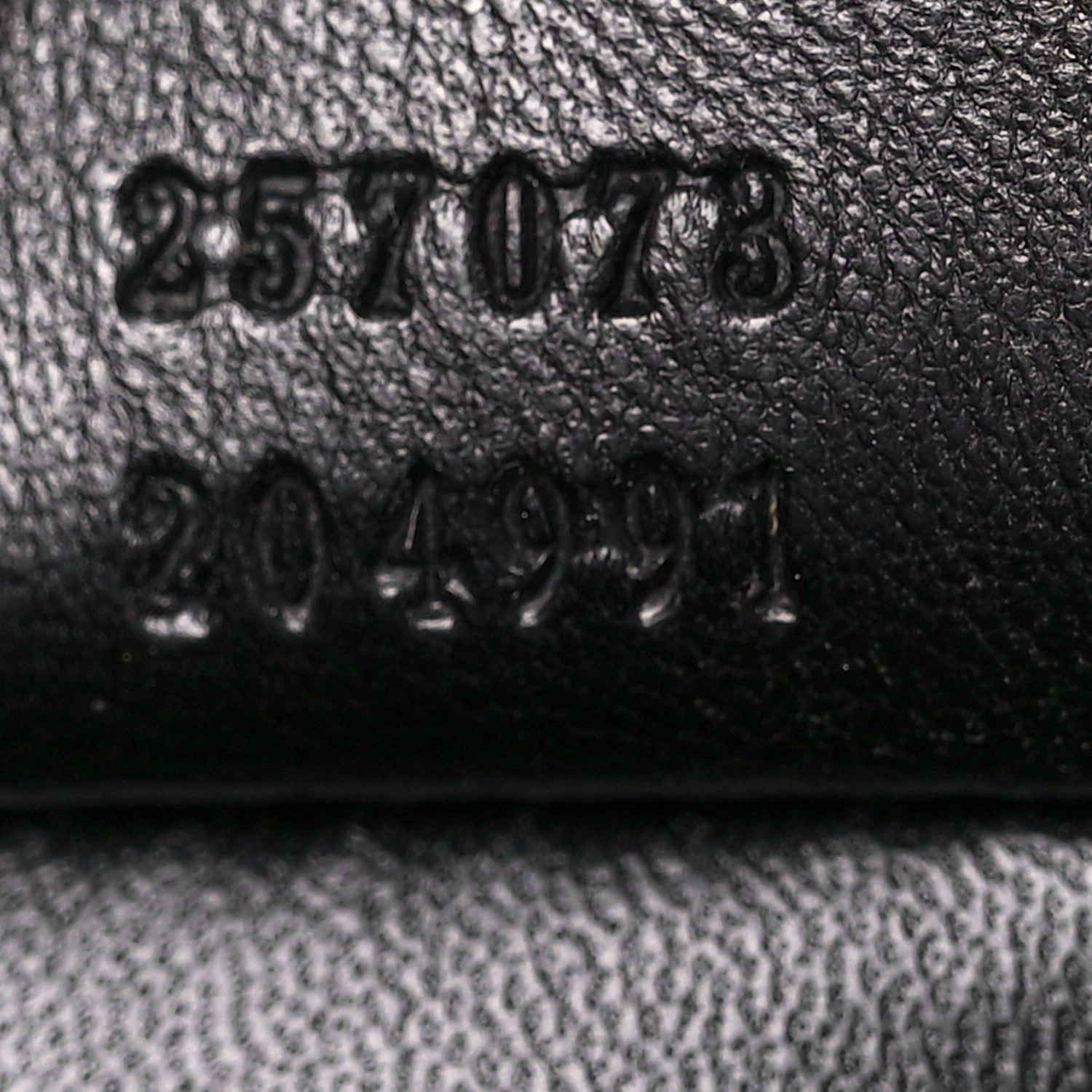 Gucci Patent Microguccissima Small Broadway Clutch Black 8 of 13