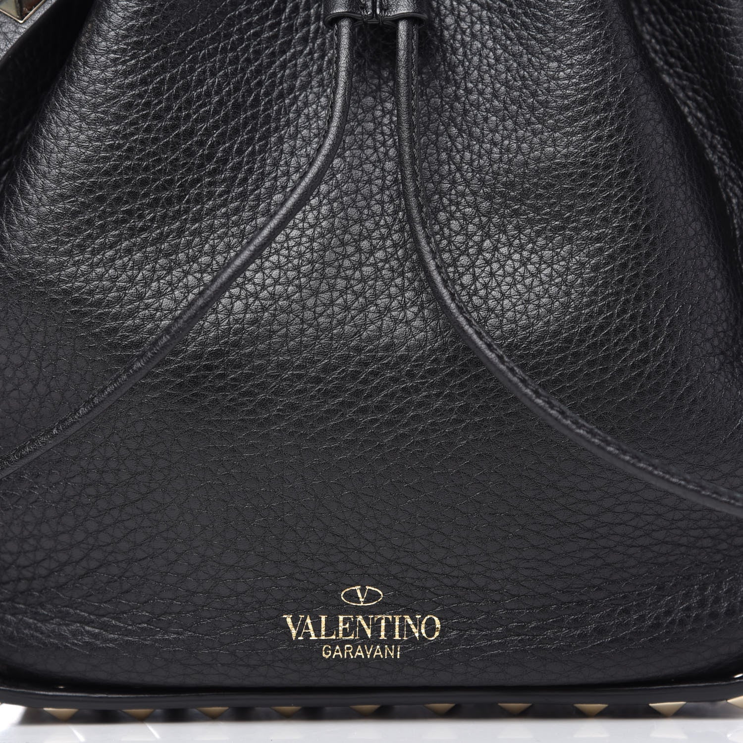 Valentino Garavani Grained Calfskin Rockstud Bucket Bag Black 10 of 10