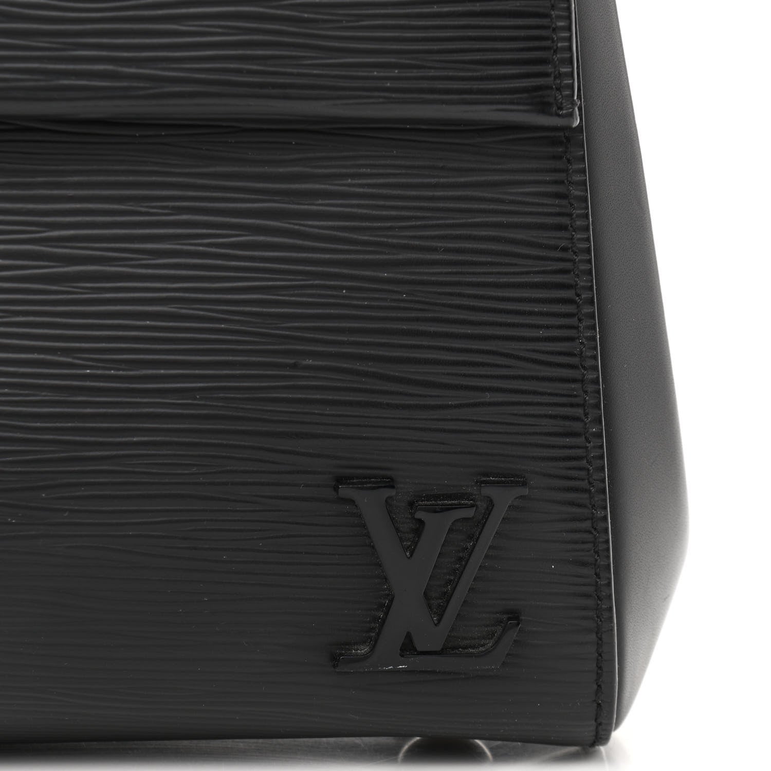 Louis Vuitton Epi Cluny BB Black 7 of 9