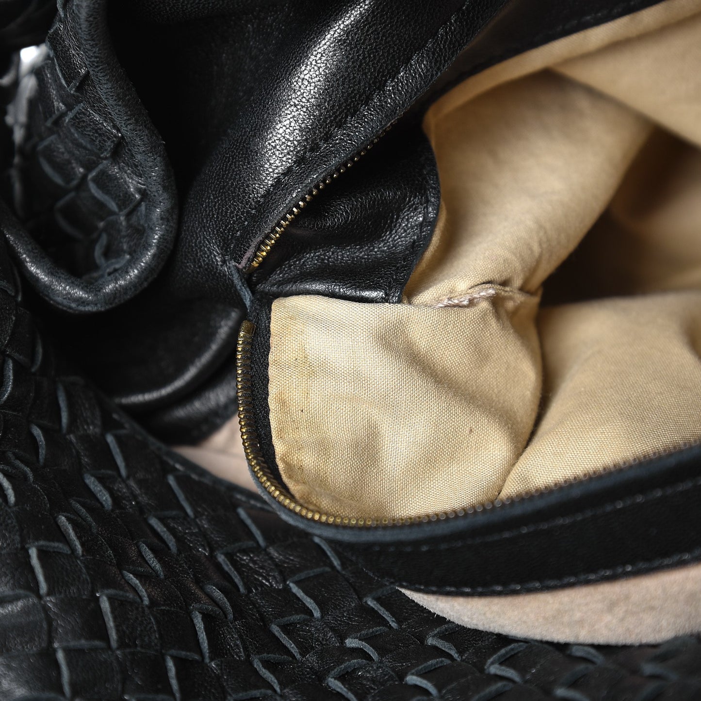Nappa Intrecciato Sloane Hobo Nero Black
