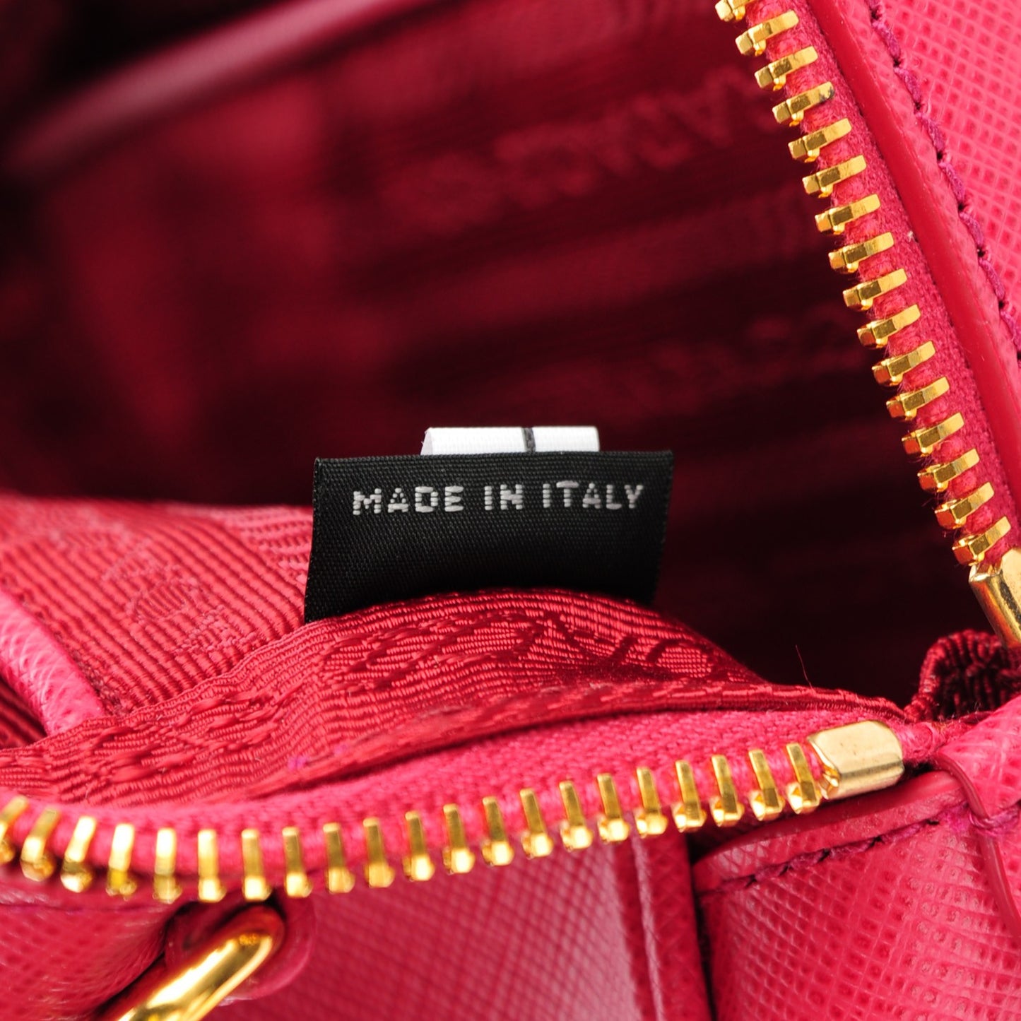Saffiano Mini Camera Crossbody Peonia