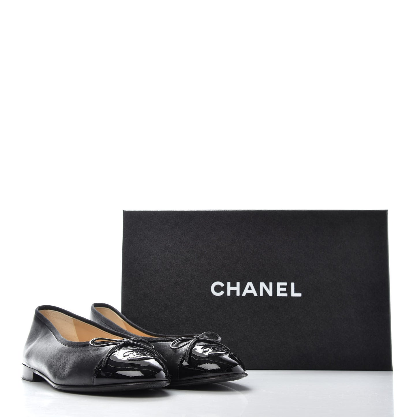 Lambskin Patent Cap Toe Ballerina Flats 37 Black