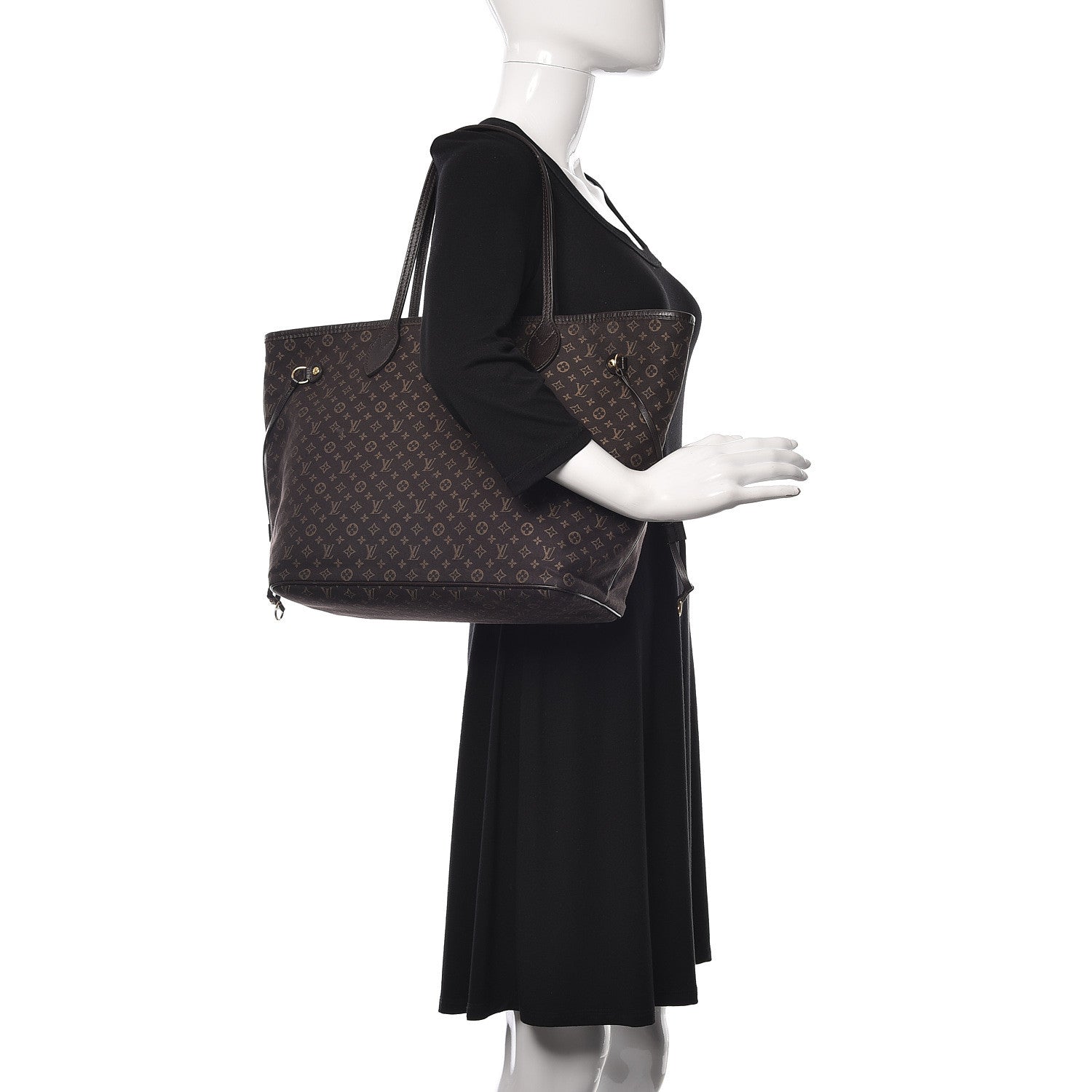 Chloe Calfskin Large Paraty Black 3 of 28